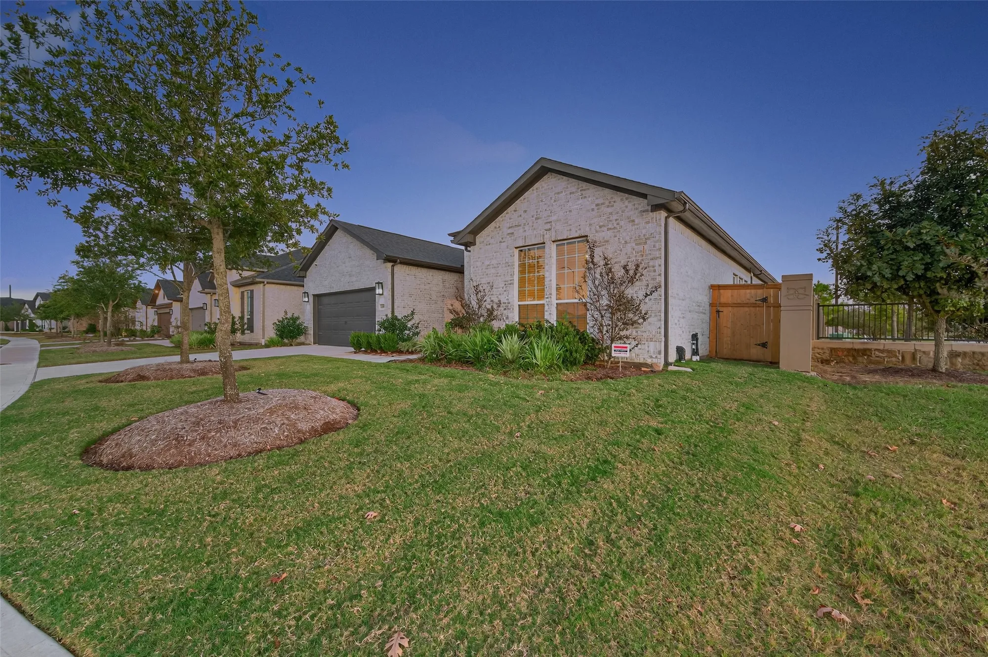 Property Slideshow image 3 of 41 | 28939 shady grove ln, Fulshear, TX, 77441
