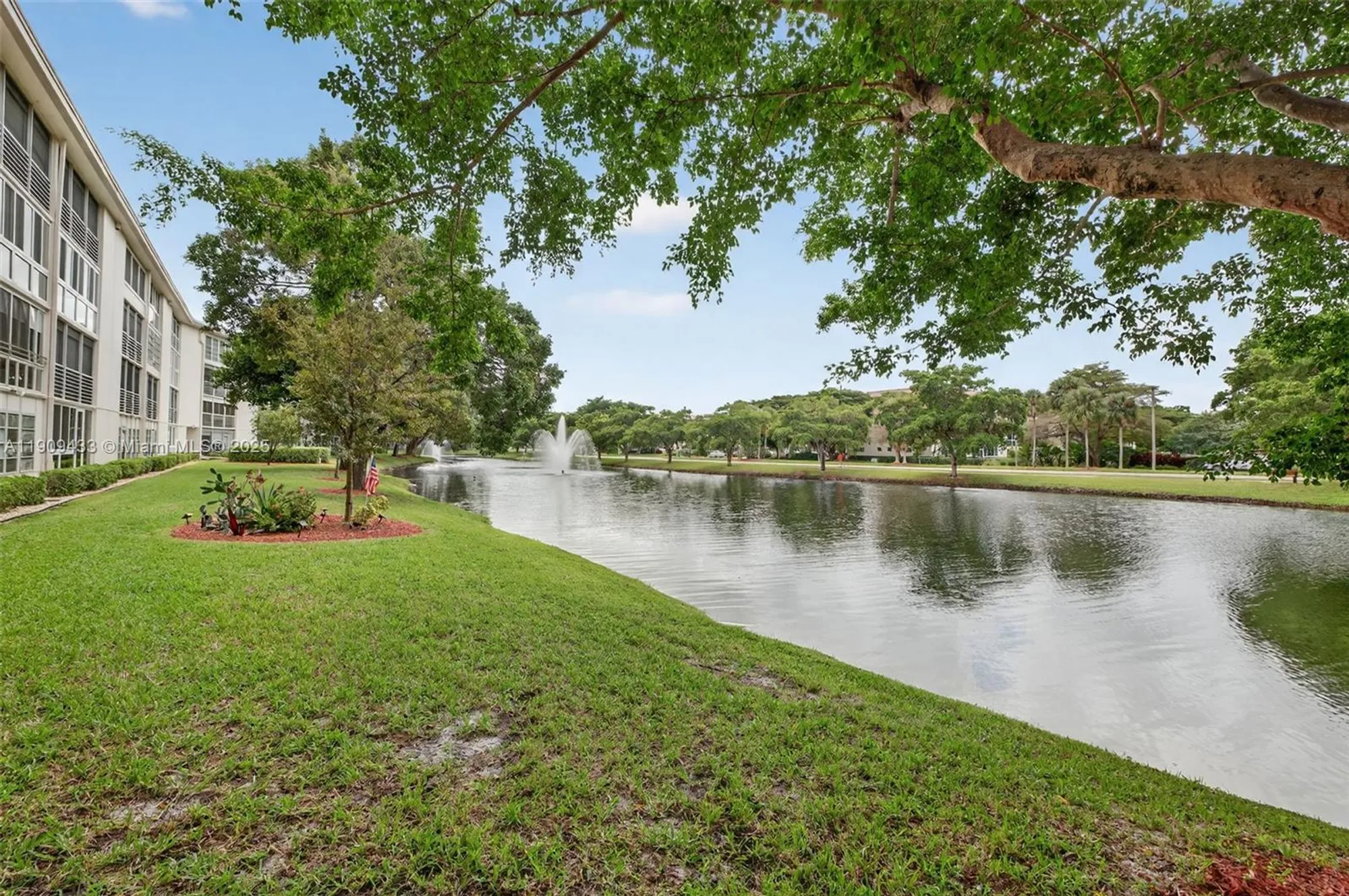 Property Slideshow image 1 of 49 | 2005 granada dr n2, Coconut Creek, FL, 33066