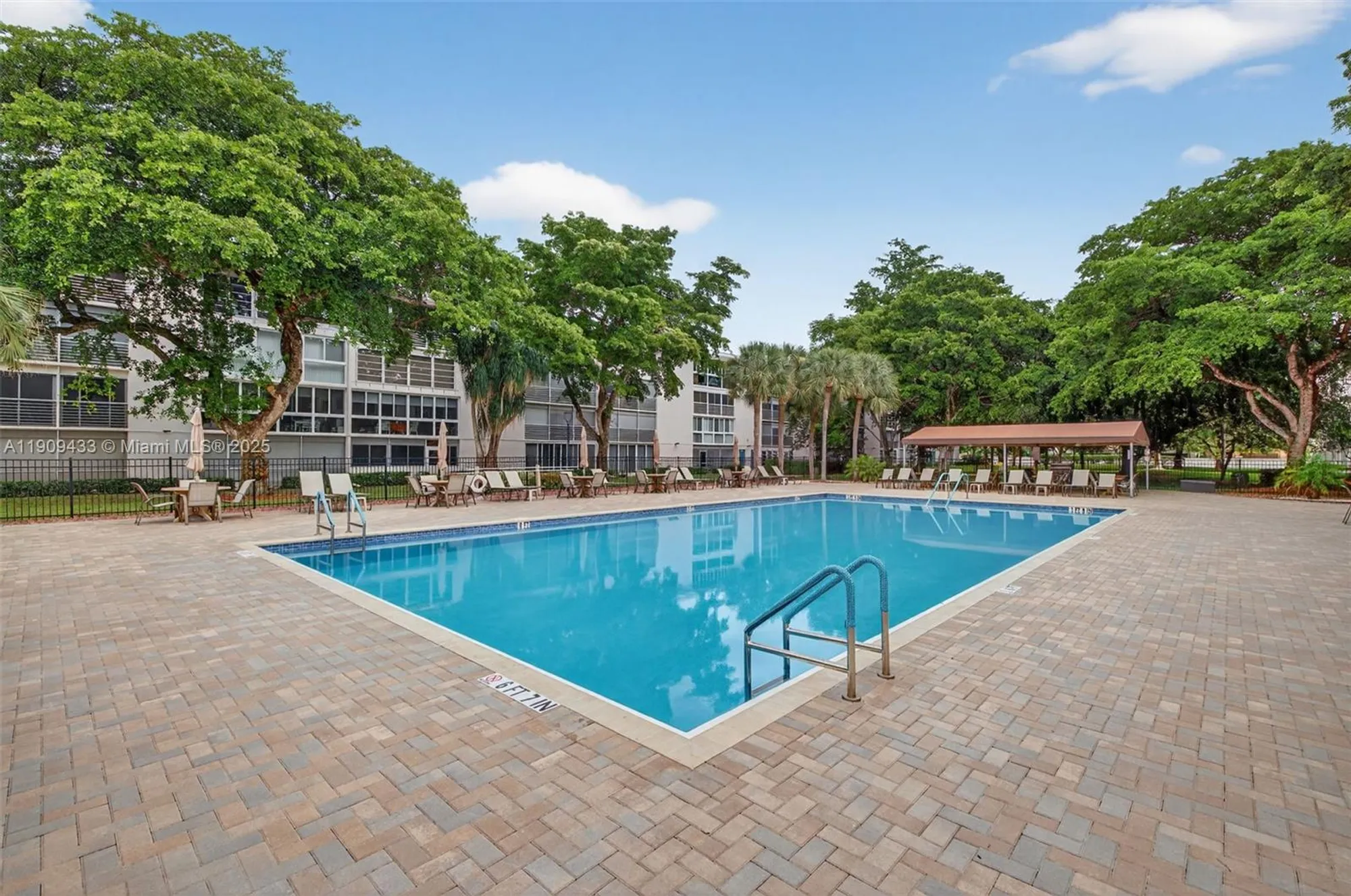 Property Slideshow image 32 of 49 | 2005 granada dr n2, Coconut Creek, FL, 33066