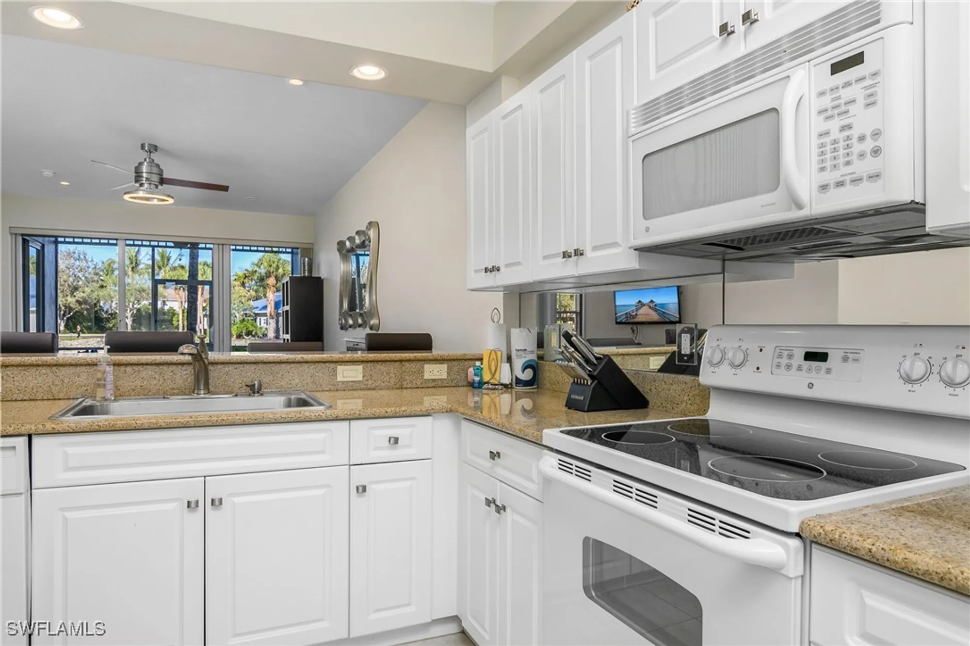 Property Slideshow image 17 of 33 | 7930 mahogany run ln 814, Naples, FL, 34113