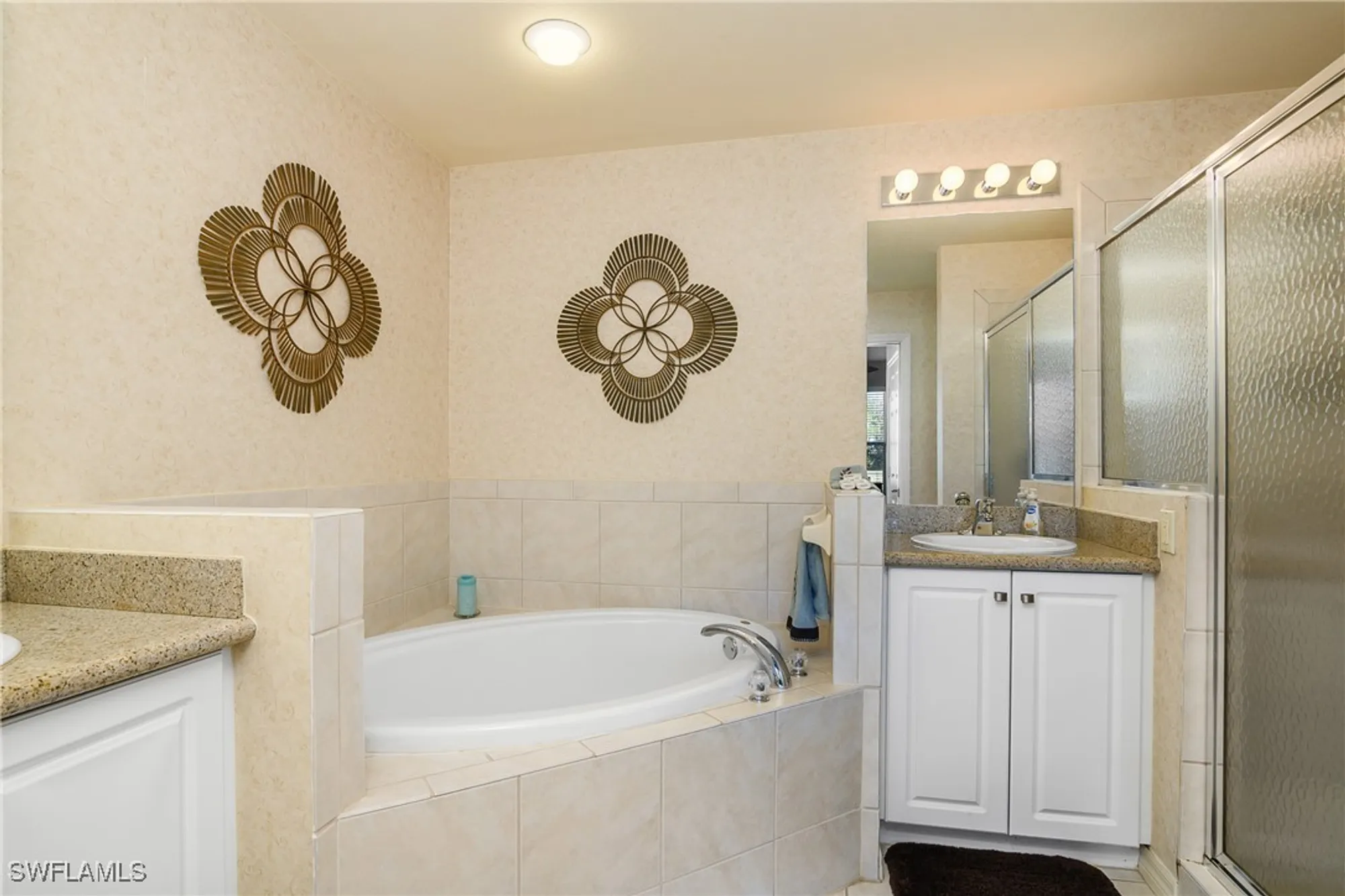 Property Slideshow image 5 of 33 | 7930 mahogany run ln 814, Naples, FL, 34113
