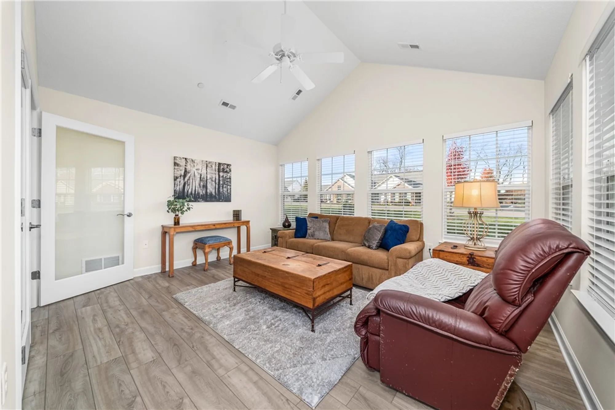 Property Slideshow image 16 of 39 | 6111 heatherfield ct, Harmony, PA, 16037