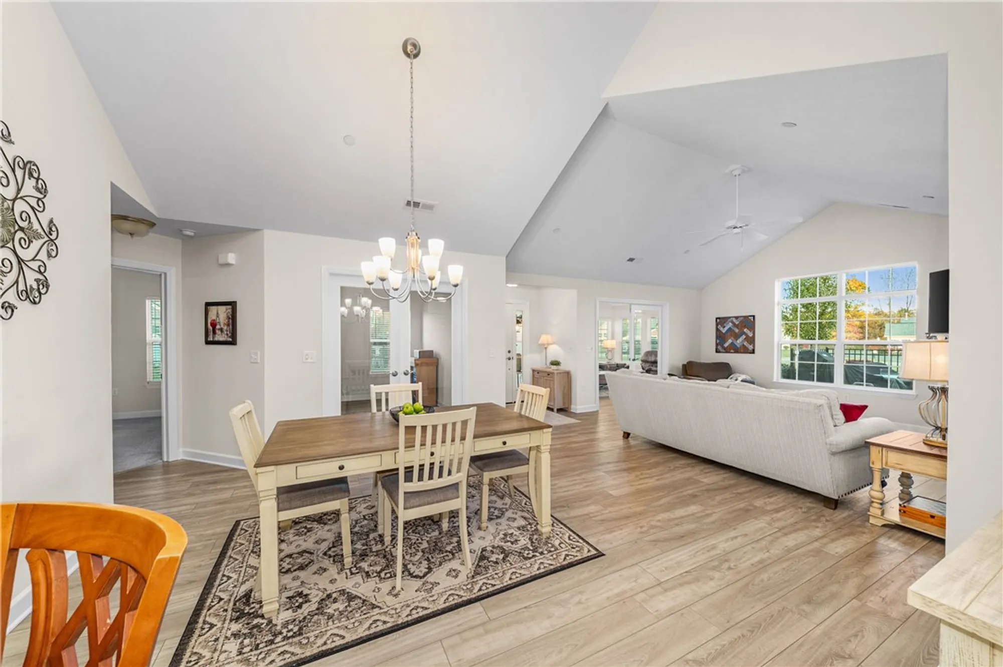 Property Slideshow image 17 of 39 | 6111 heatherfield ct, Harmony, PA, 16037