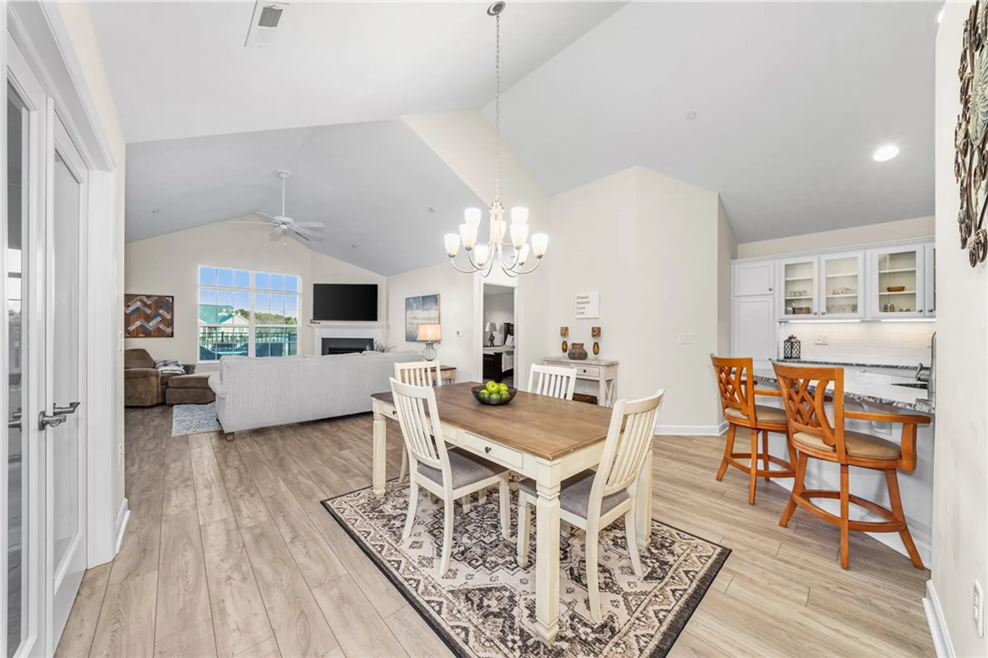 Property Slideshow image 18 of 39 | 6111 heatherfield ct, Harmony, PA, 16037