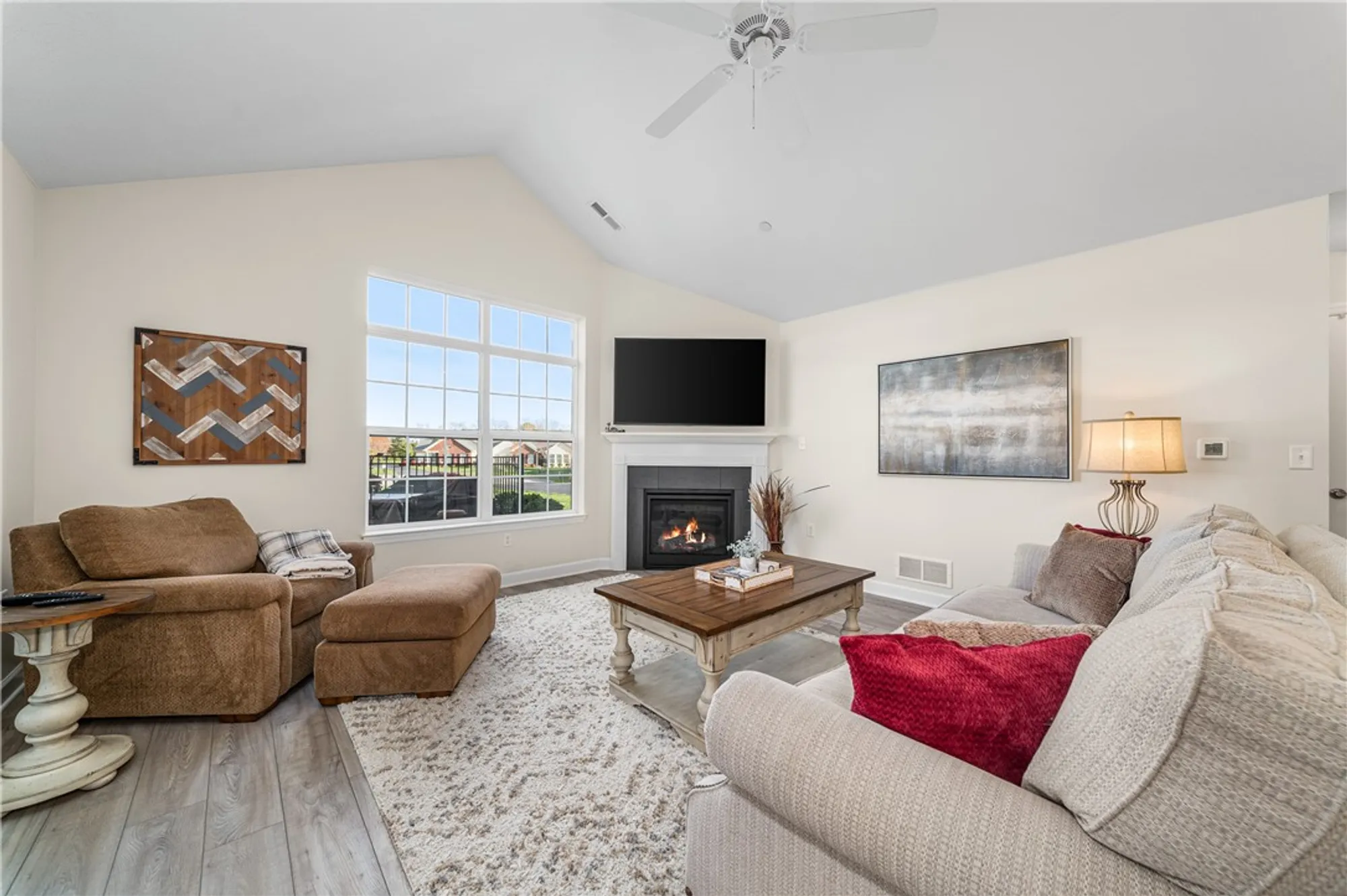 Property Slideshow image 11 of 39 | 6111 heatherfield ct, Harmony, PA, 16037