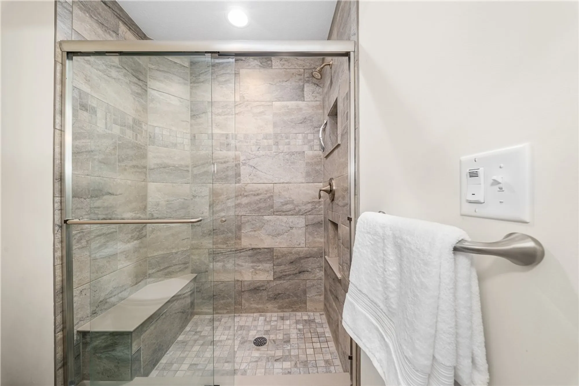 Property Slideshow image 27 of 39 | 6111 heatherfield ct, Harmony, PA, 16037