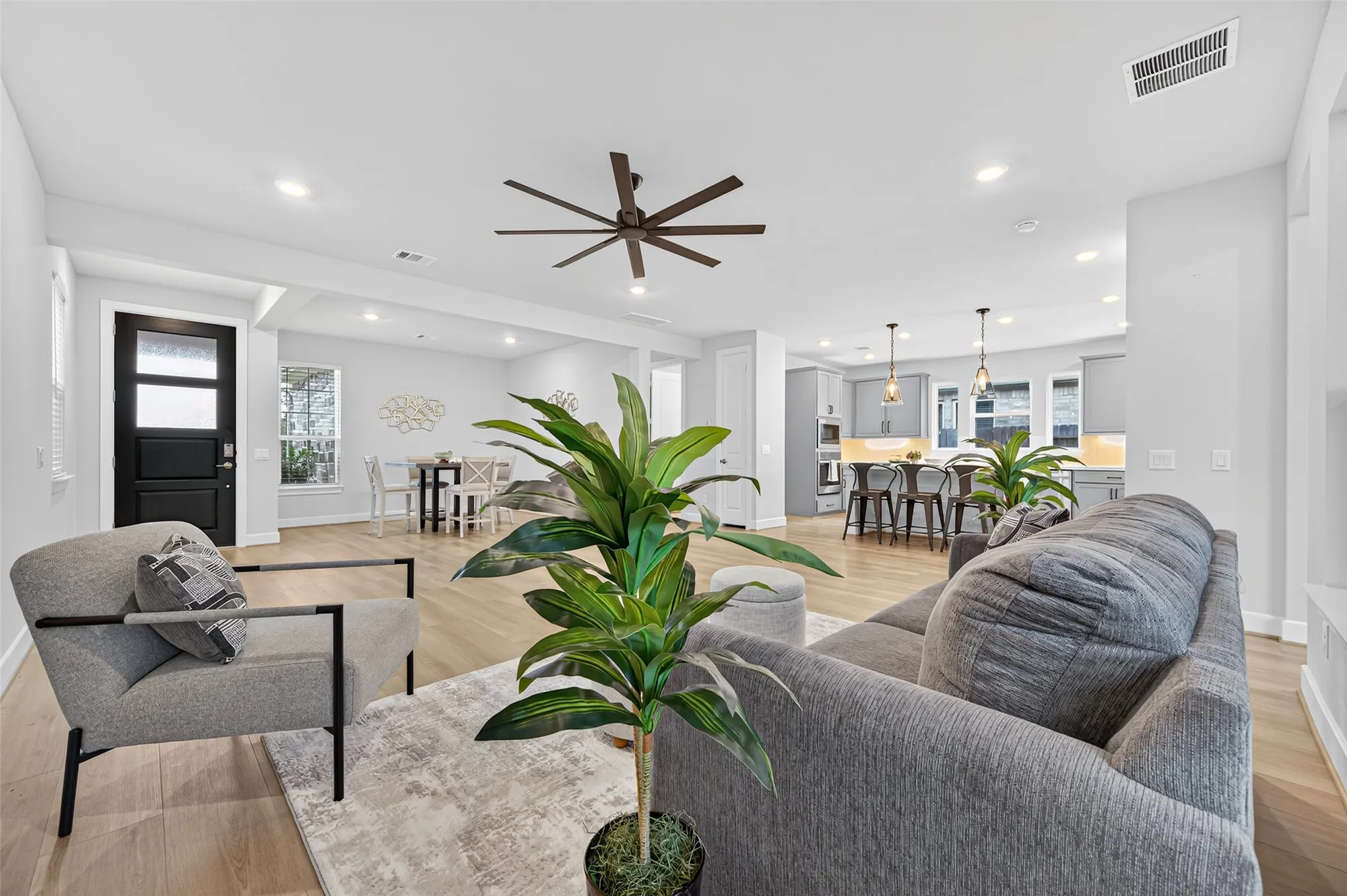 Property Slideshow image 14 of 34 | 29010 persimmon creek ct, Fulshear, TX, 77441