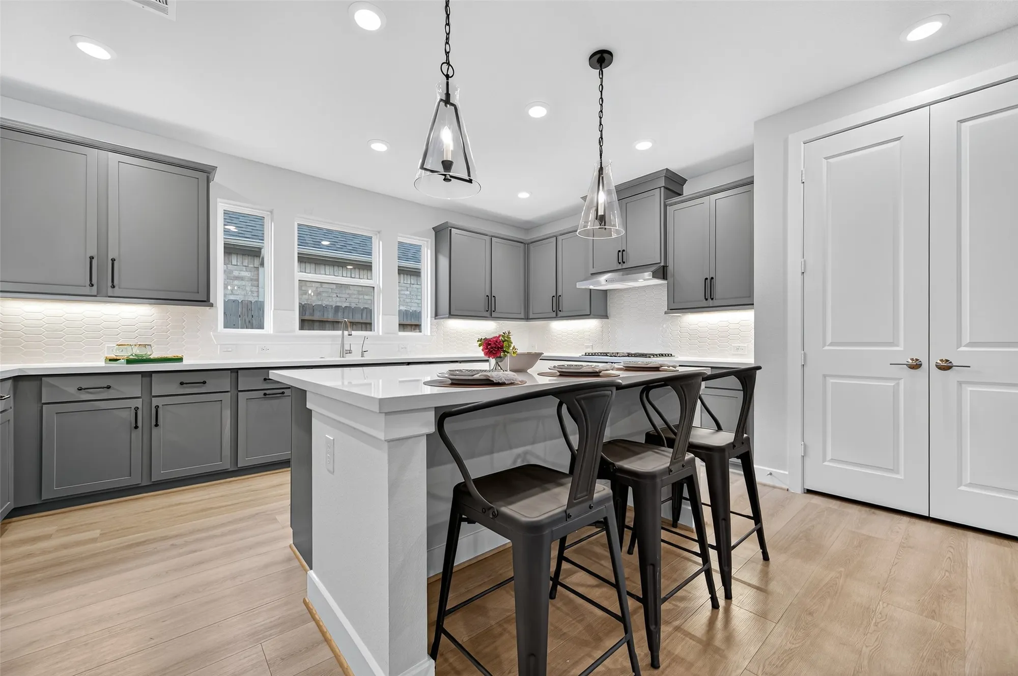 Property Slideshow image 16 of 34 | 29010 persimmon creek ct, Fulshear, TX, 77441