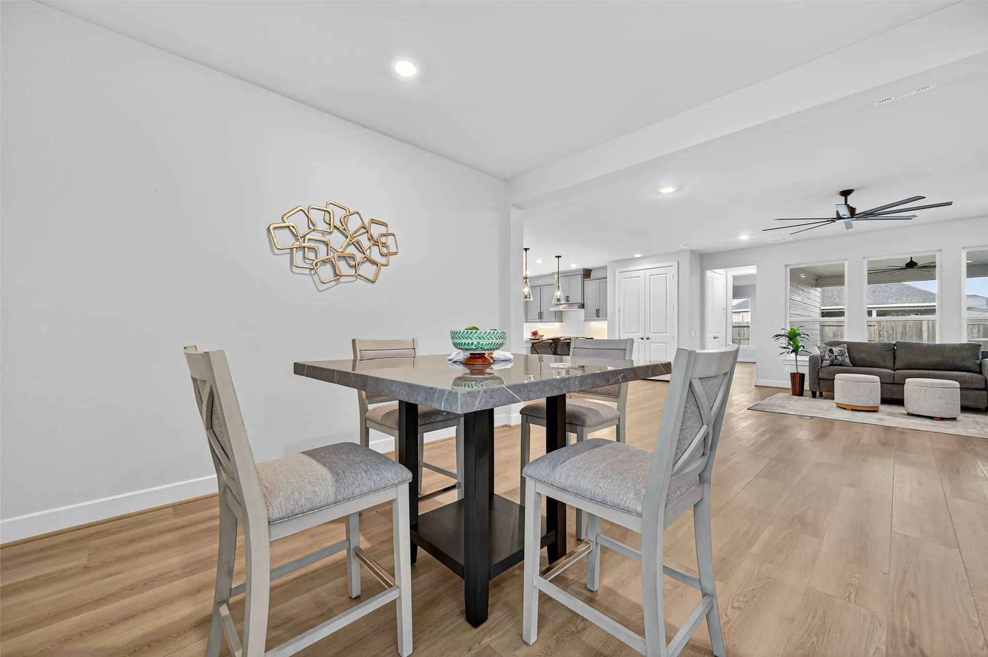 Property Slideshow image 10 of 34 | 29010 persimmon creek ct, Fulshear, TX, 77441