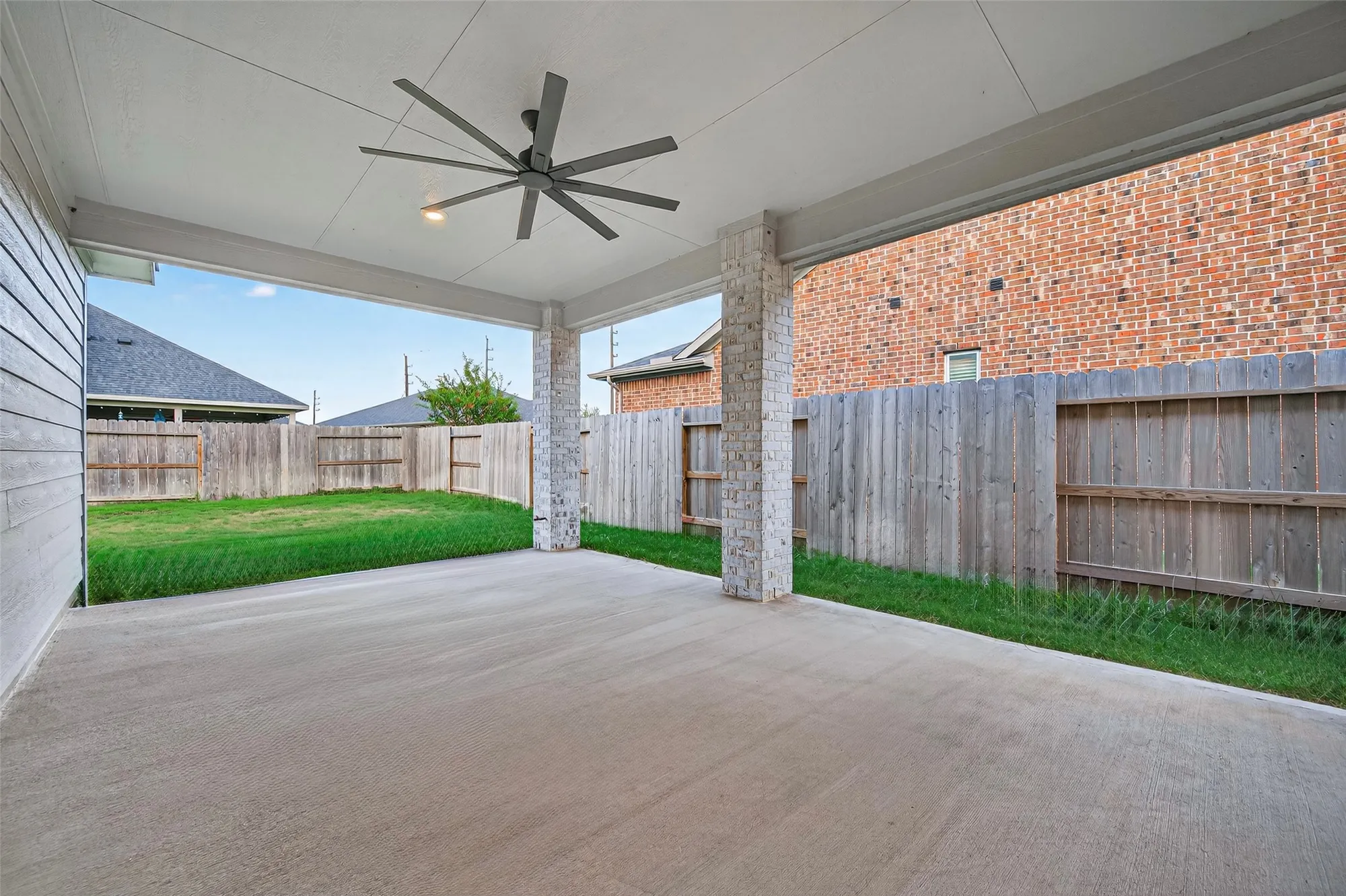 Property Slideshow image 30 of 34 | 29010 persimmon creek ct, Fulshear, TX, 77441