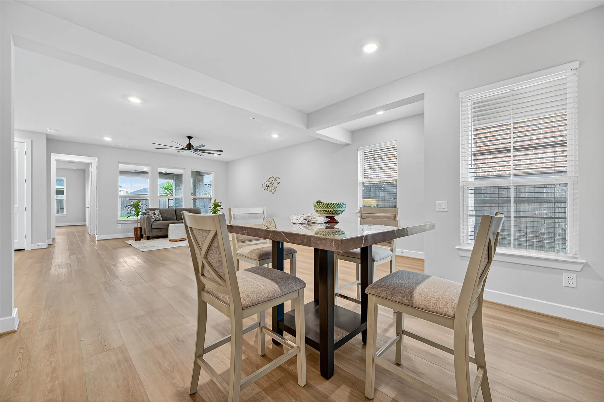 Property Slideshow image 9 of 34 | 29010 persimmon creek ct, Fulshear, TX, 77441