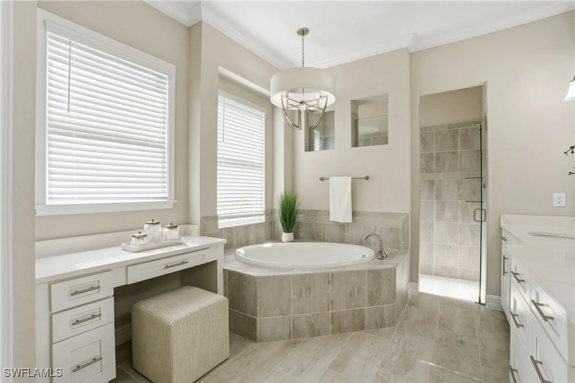 Property Slideshow image 22 of 50 | 14882 blue bay cir, Fort Myers, FL, 33913