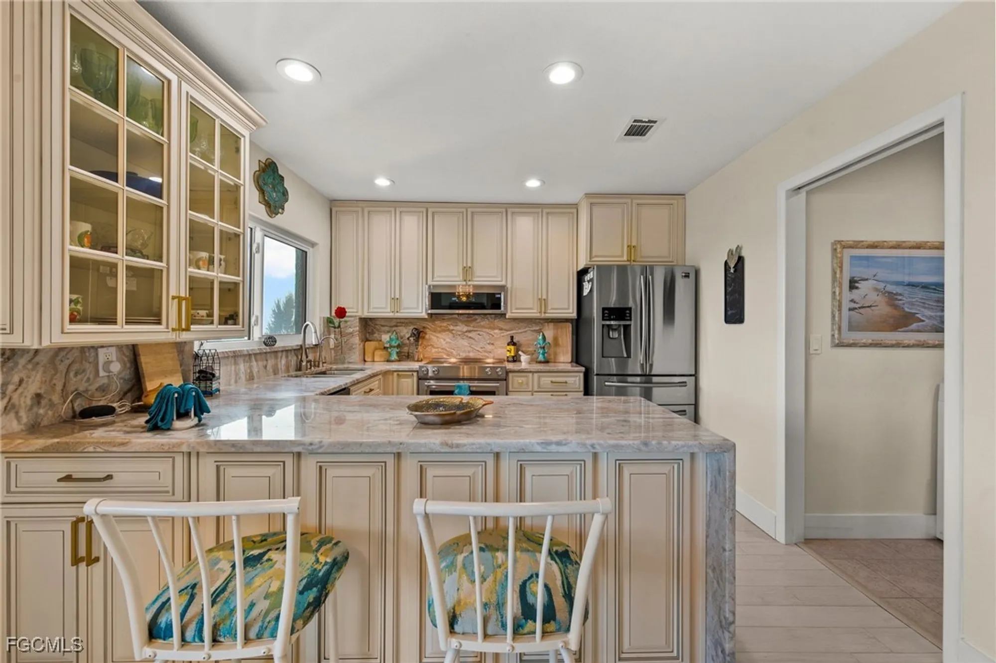 Property Slideshow image 14 of 36 | 7402 lake breeze dr apt 301, Fort Myers, FL, 33907