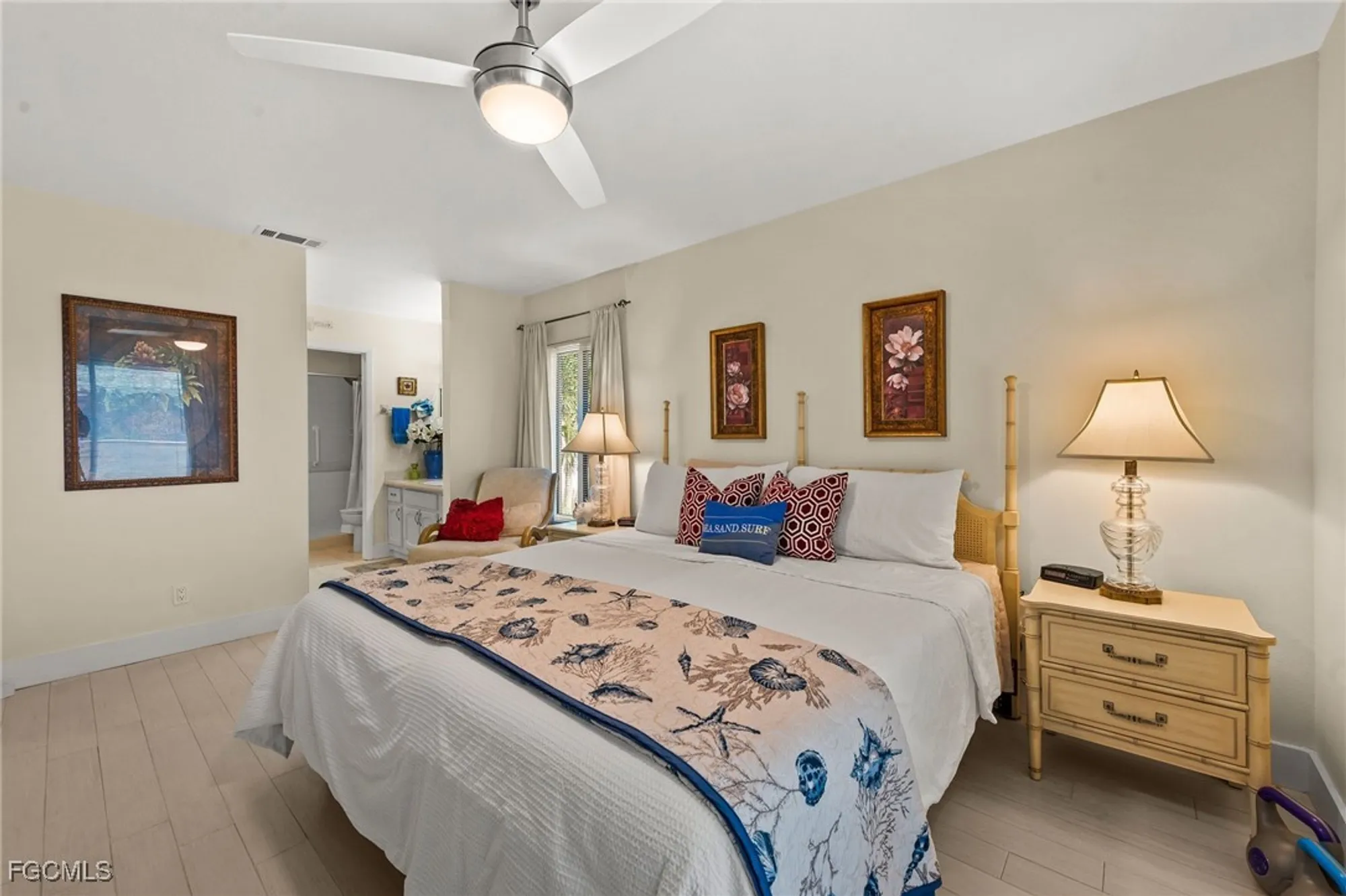 Property Slideshow image 18 of 36 | 7402 lake breeze dr apt 301, Fort Myers, FL, 33907