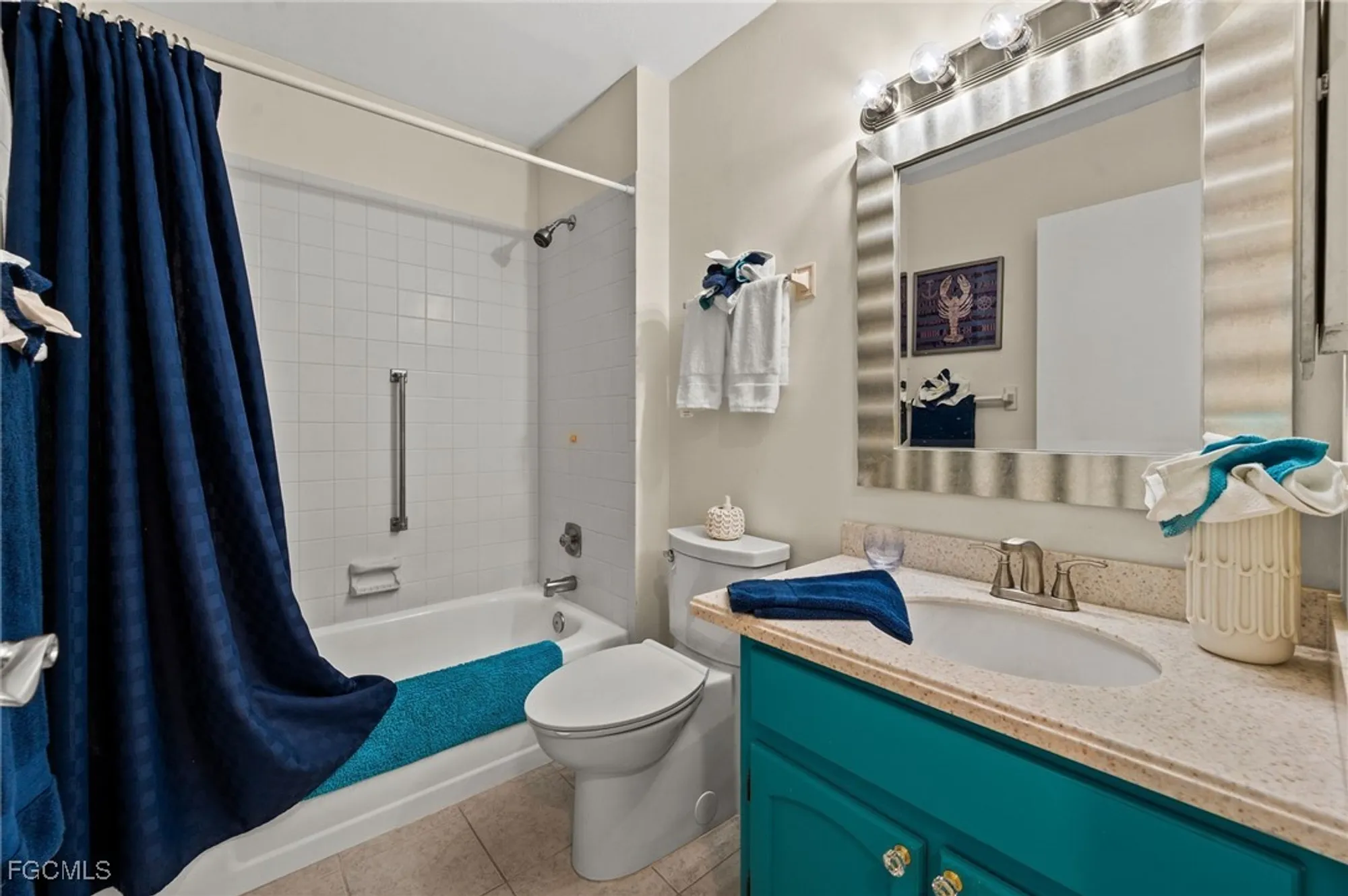 Property Slideshow image 23 of 36 | 7402 lake breeze dr apt 301, Fort Myers, FL, 33907