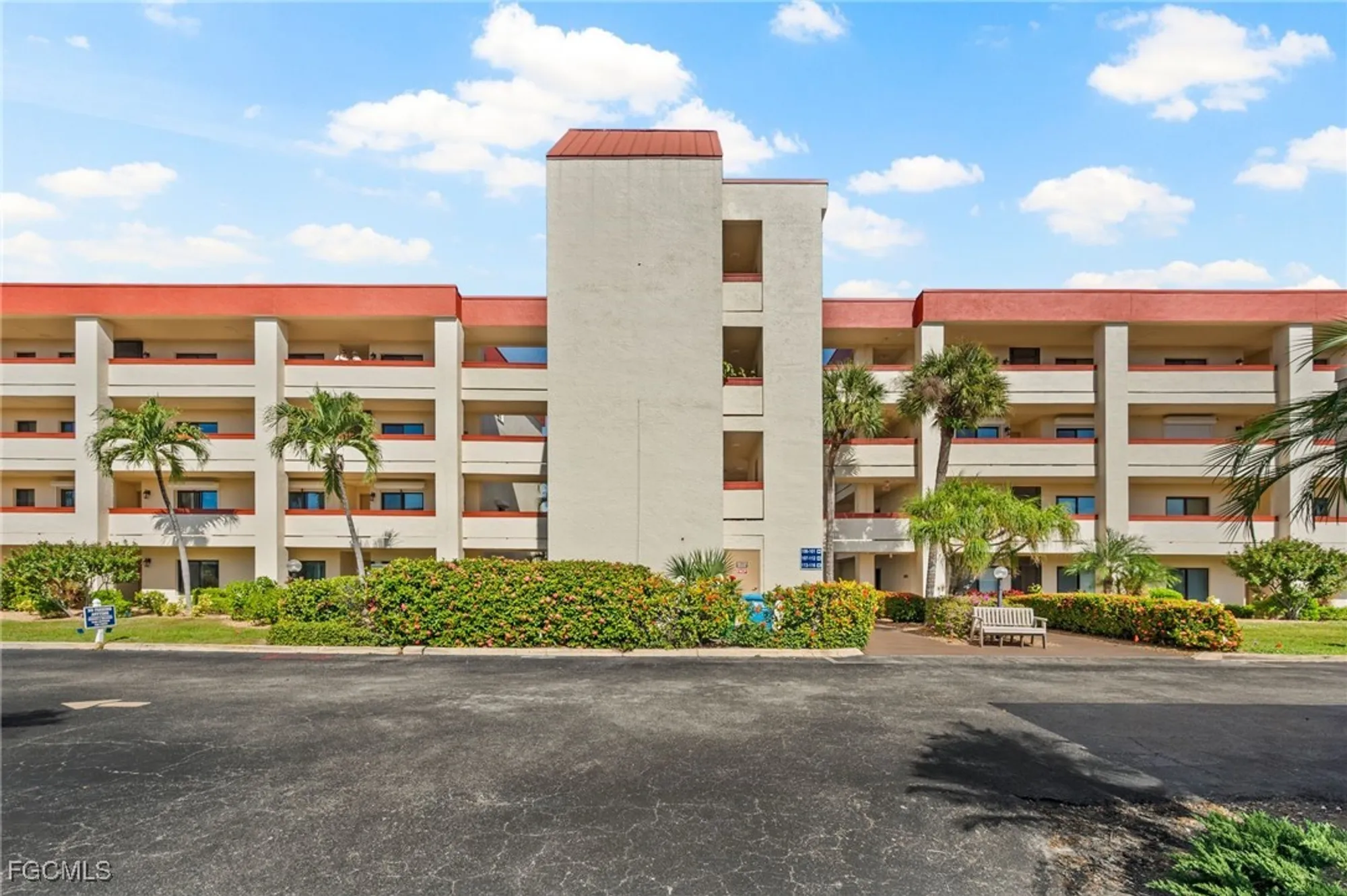Property Slideshow image 34 of 36 | 7402 lake breeze dr apt 301, Fort Myers, FL, 33907