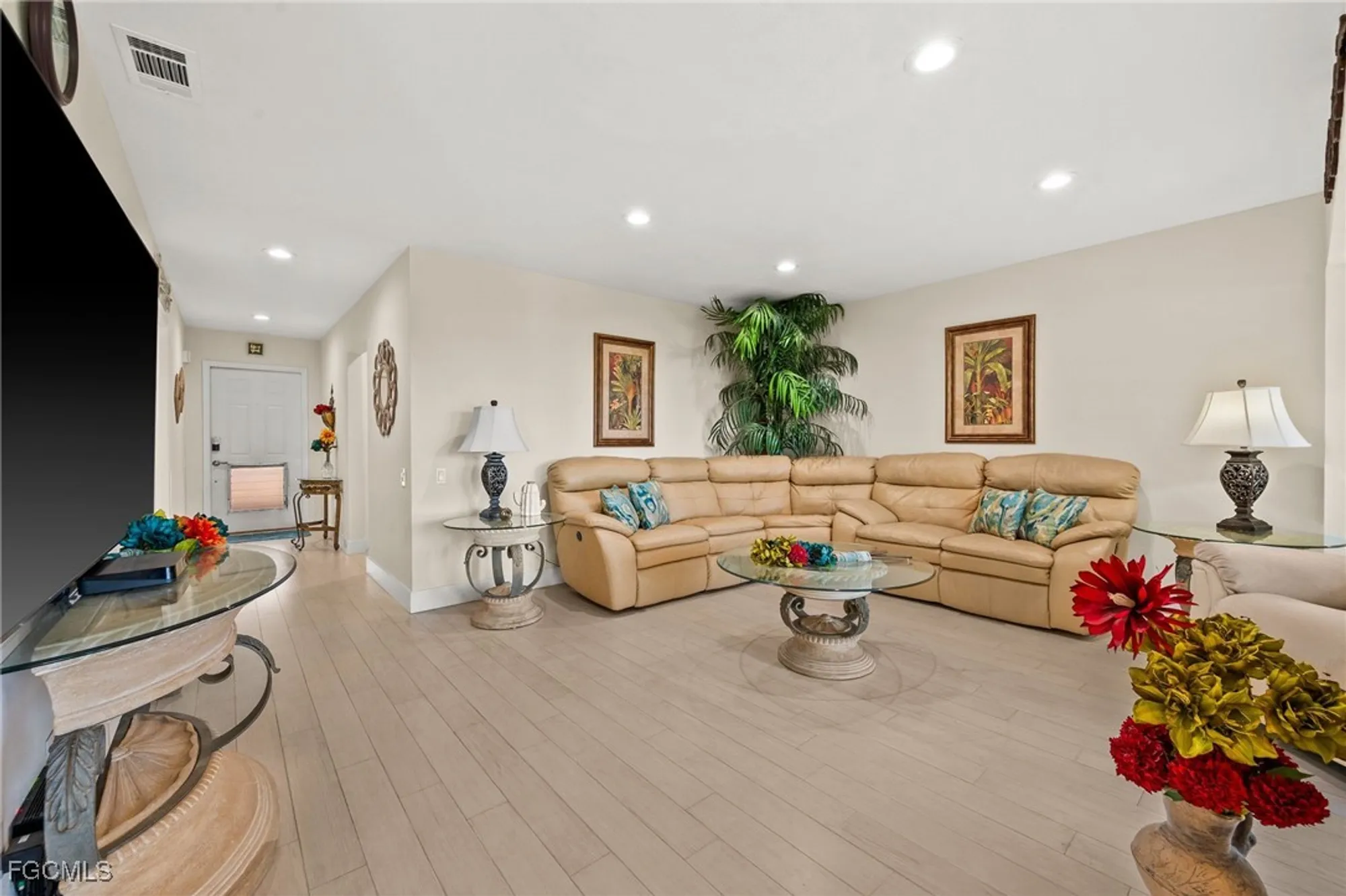 Property Slideshow image 7 of 36 | 7402 lake breeze dr apt 301, Fort Myers, FL, 33907