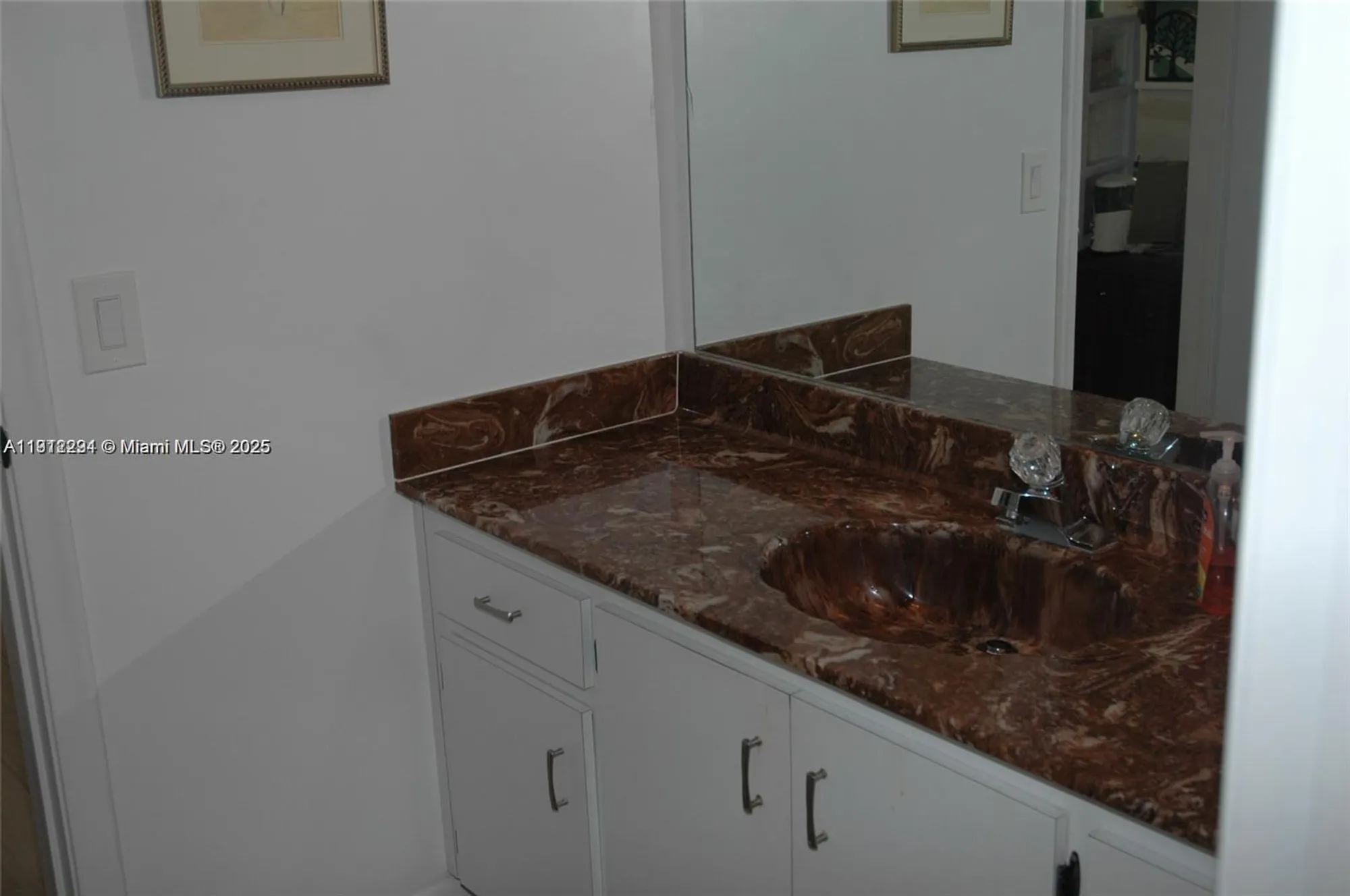 Property Slideshow image 35 of 48 | 3571 inverrary dr 201, Lauderhill, FL, 33319