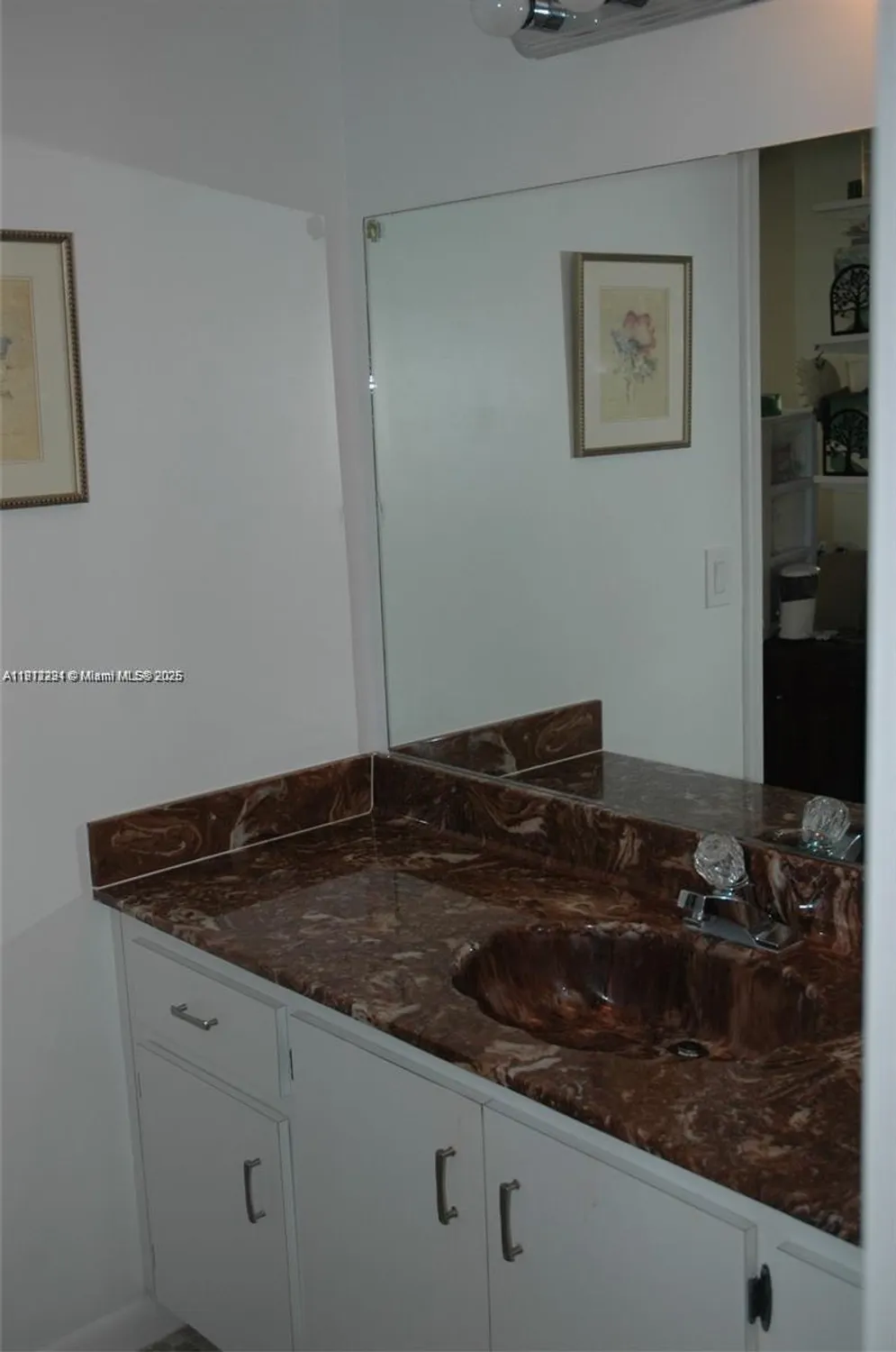 Property Slideshow image 36 of 48 | 3571 inverrary dr 201, Lauderhill, FL, 33319