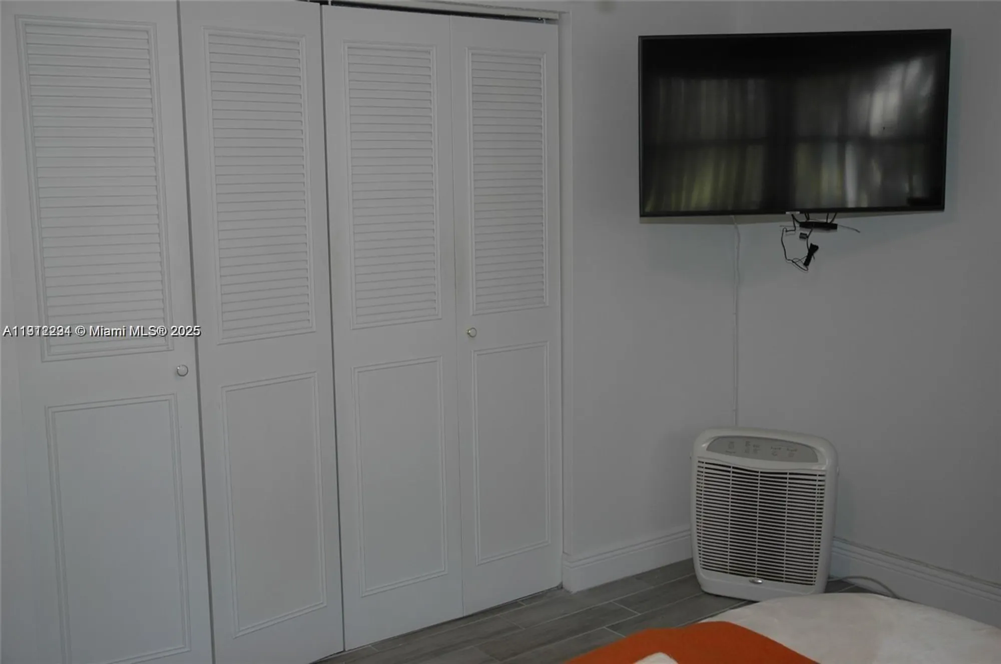 Property Slideshow image 31 of 48 | 3571 inverrary dr 201, Lauderhill, FL, 33319