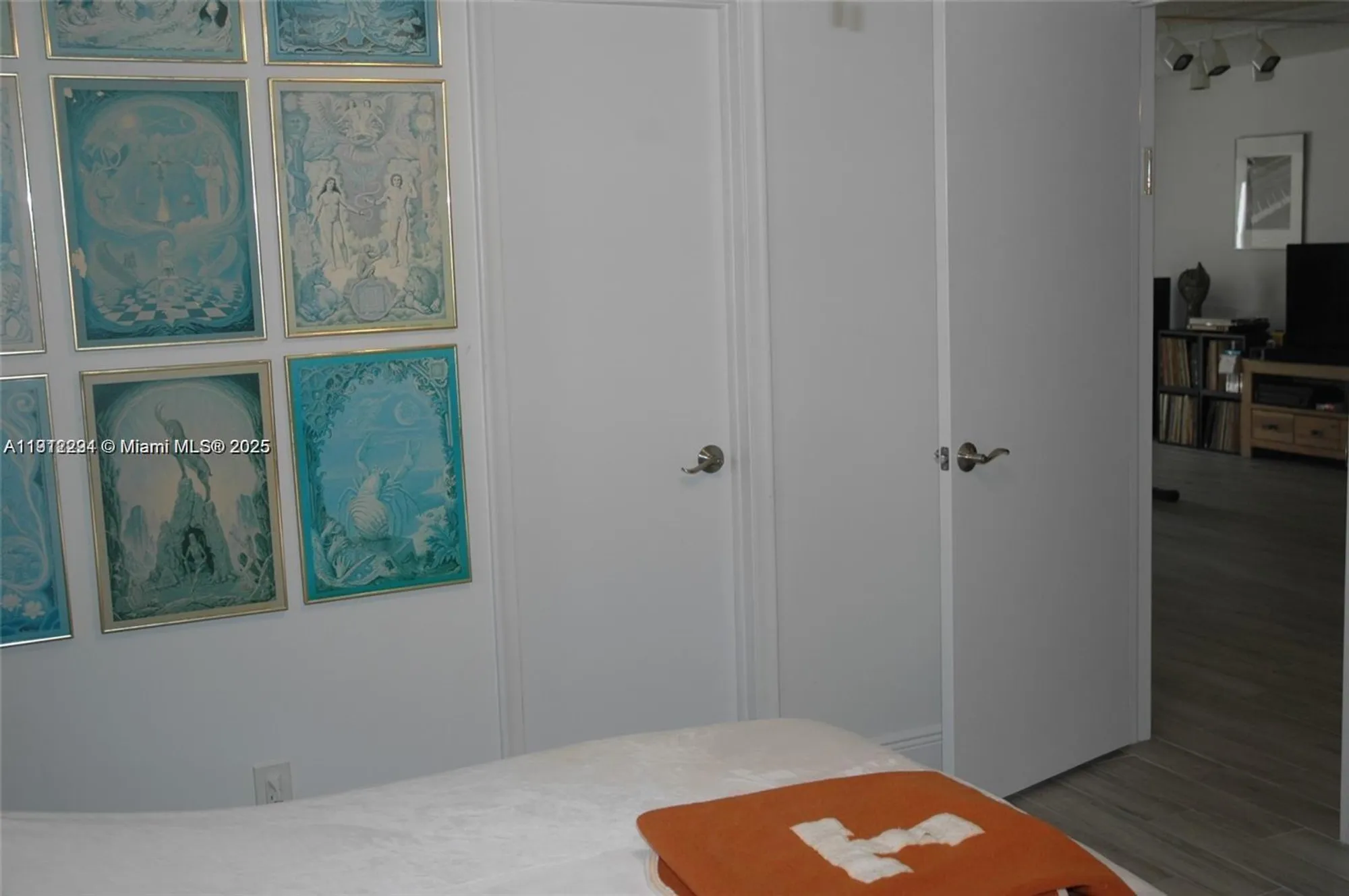 Property Slideshow image 32 of 48 | 3571 inverrary dr 201, Lauderhill, FL, 33319