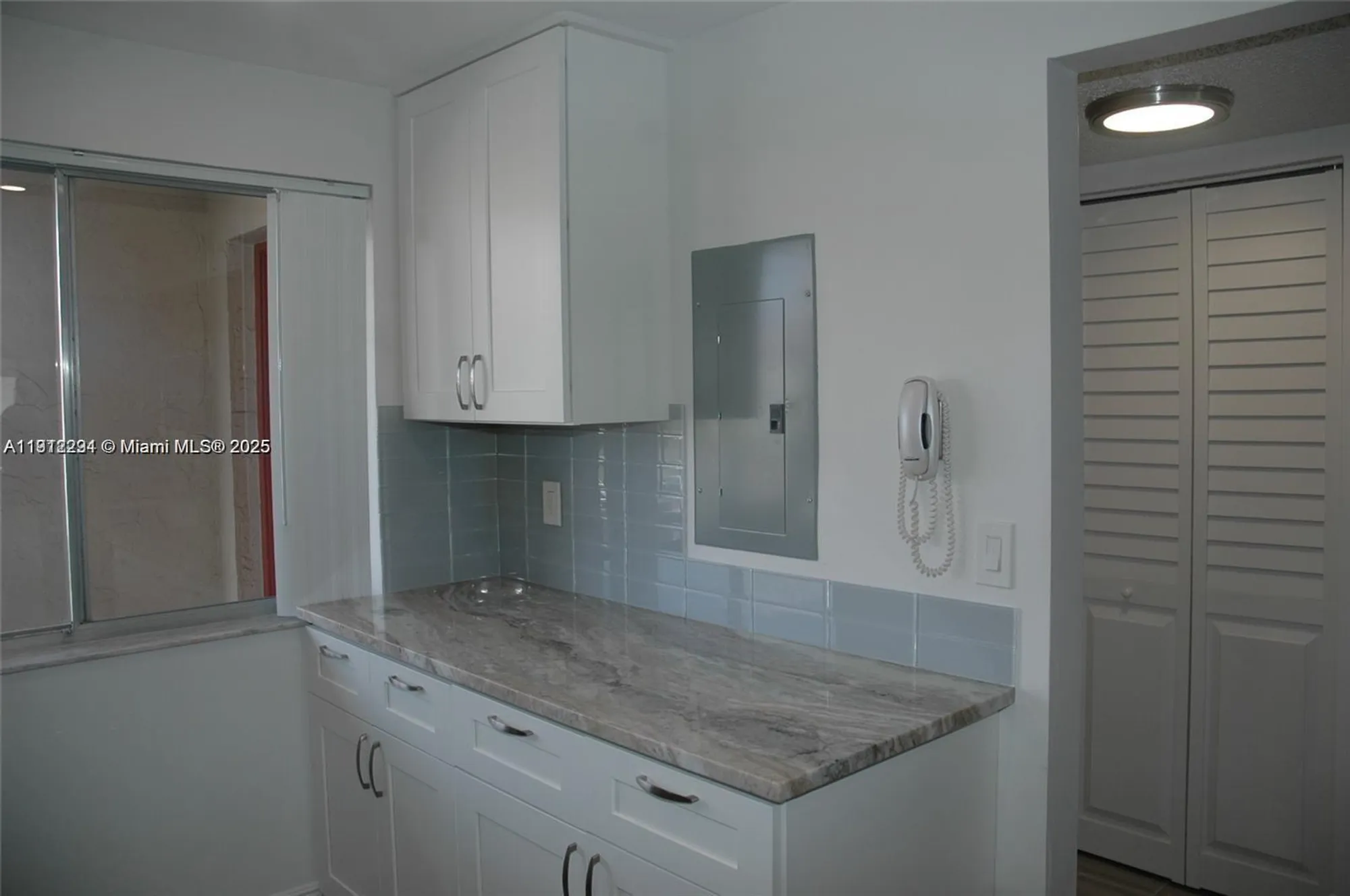 Property Slideshow image 7 of 48 | 3571 inverrary dr 201, Lauderhill, FL, 33319