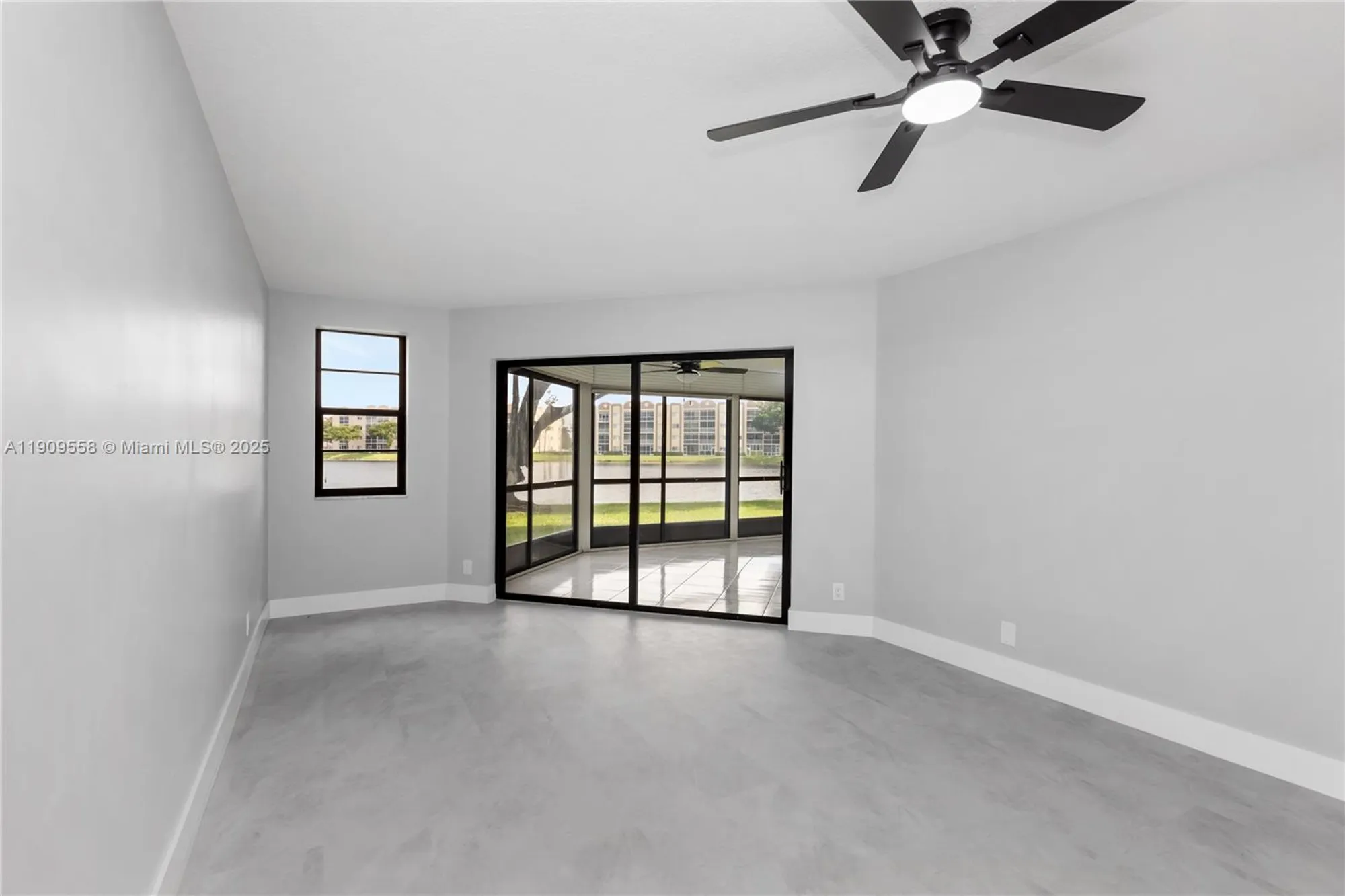 Property Slideshow image 16 of 38 | 7408 fairfax dr 108, Tamarac, FL, 33321