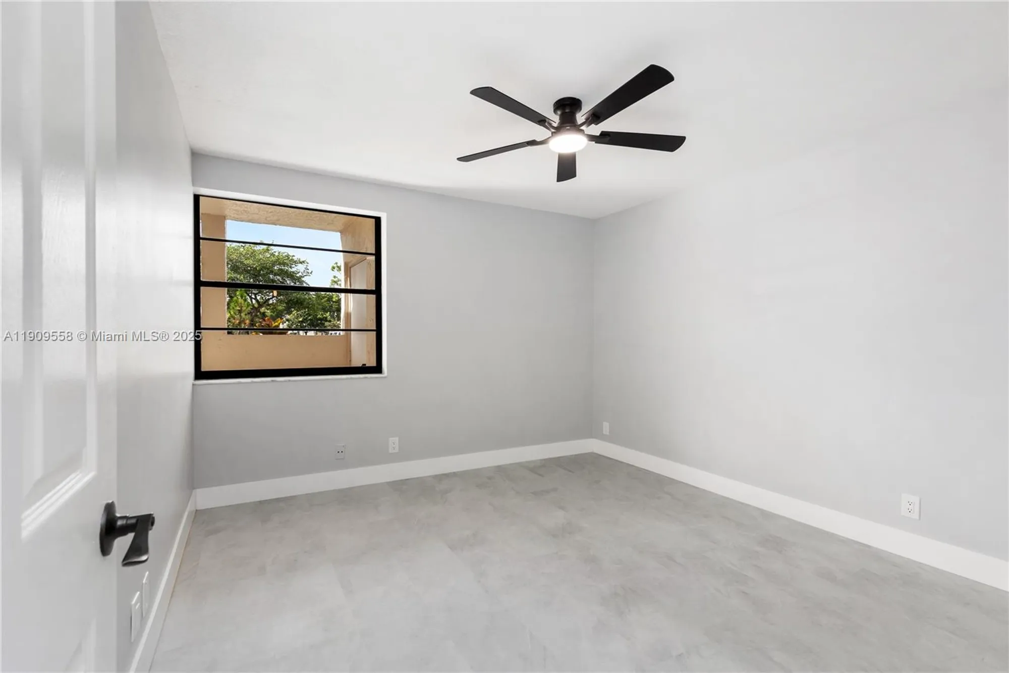 Property Slideshow image 25 of 38 | 7408 fairfax dr 108, Tamarac, FL, 33321