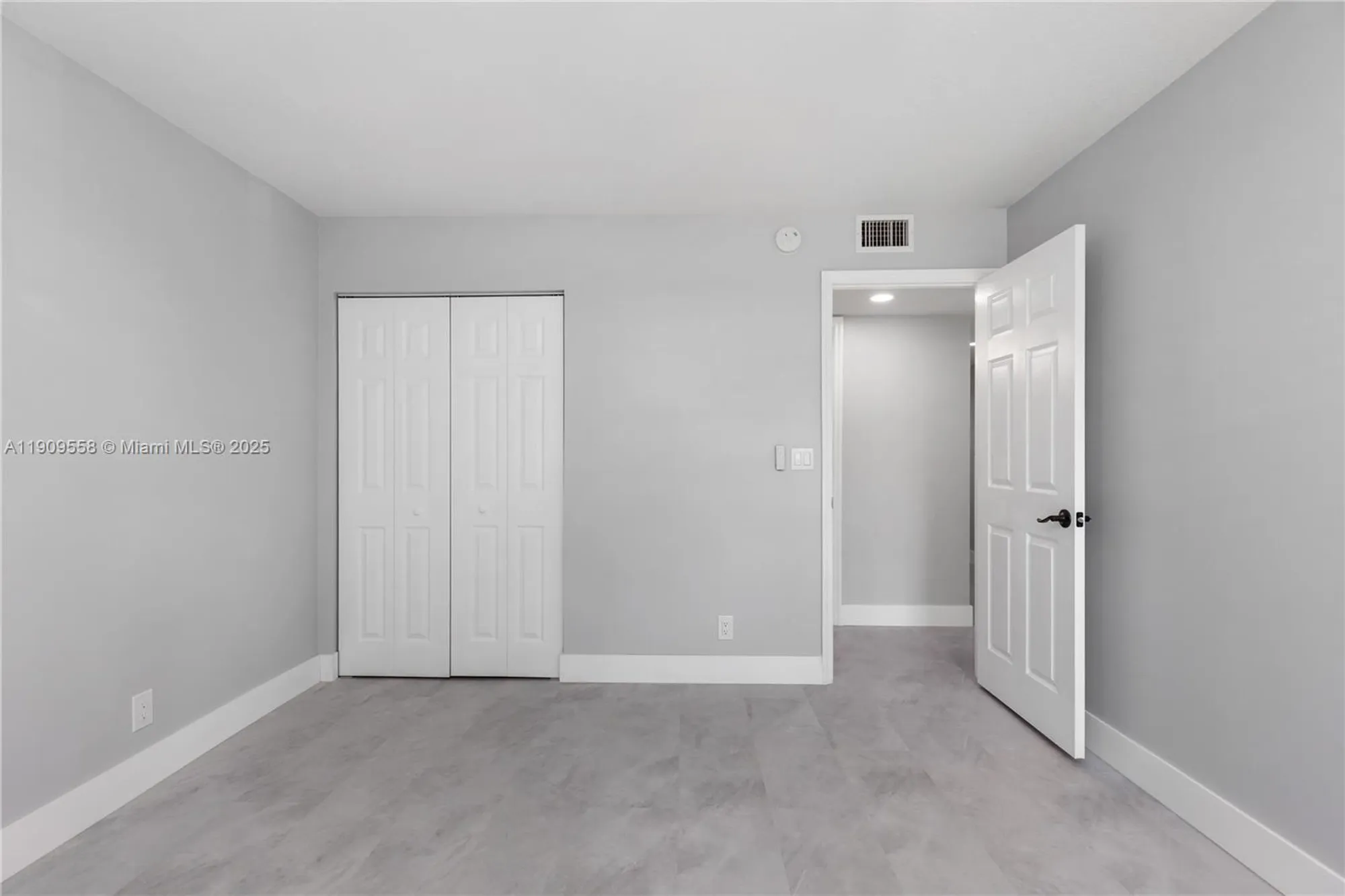 Property Slideshow image 26 of 38 | 7408 fairfax dr 108, Tamarac, FL, 33321