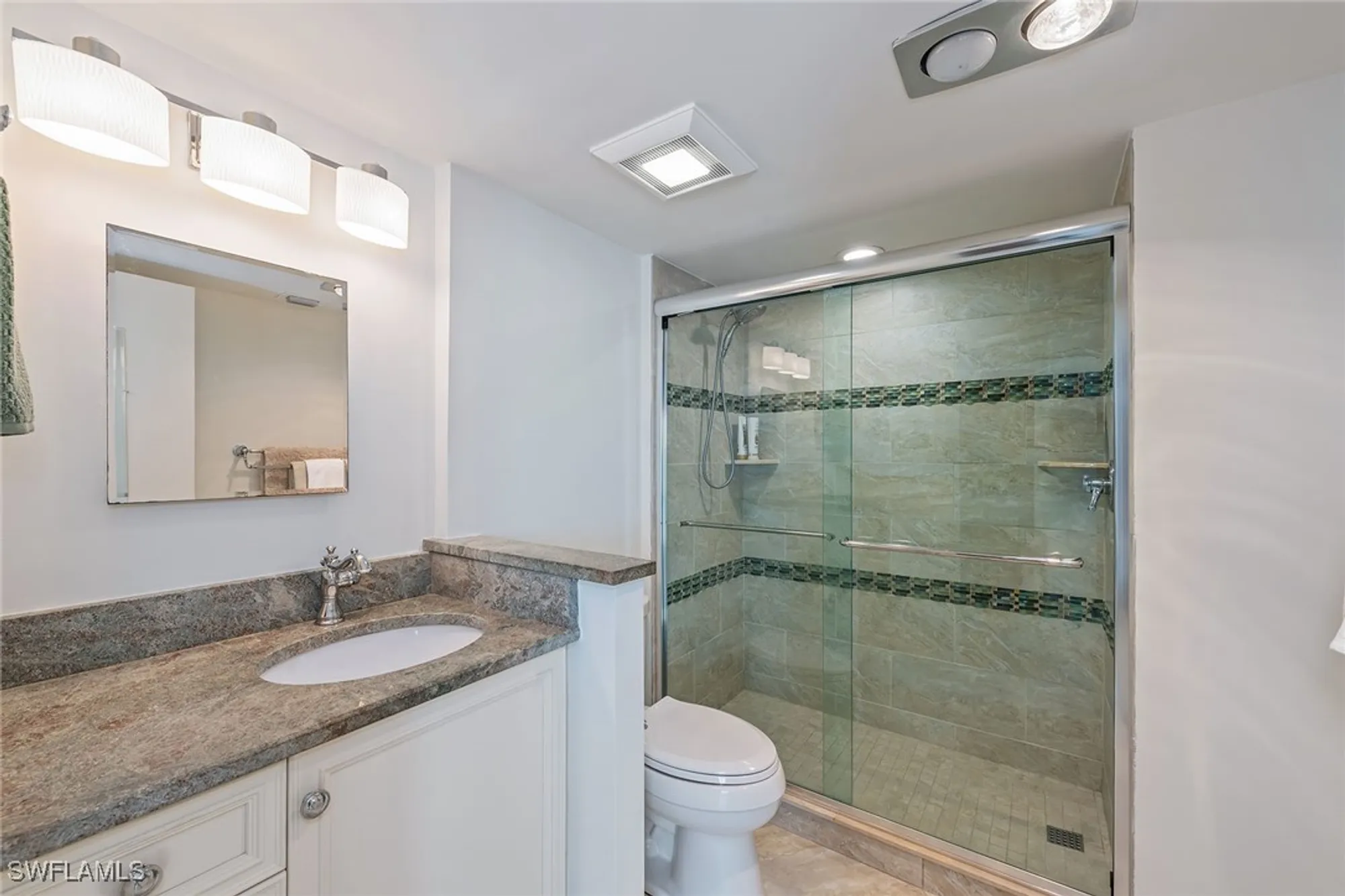 Property Slideshow image 15 of 31 | 3399 gulf shore blvd 309, Naples, FL, 34103