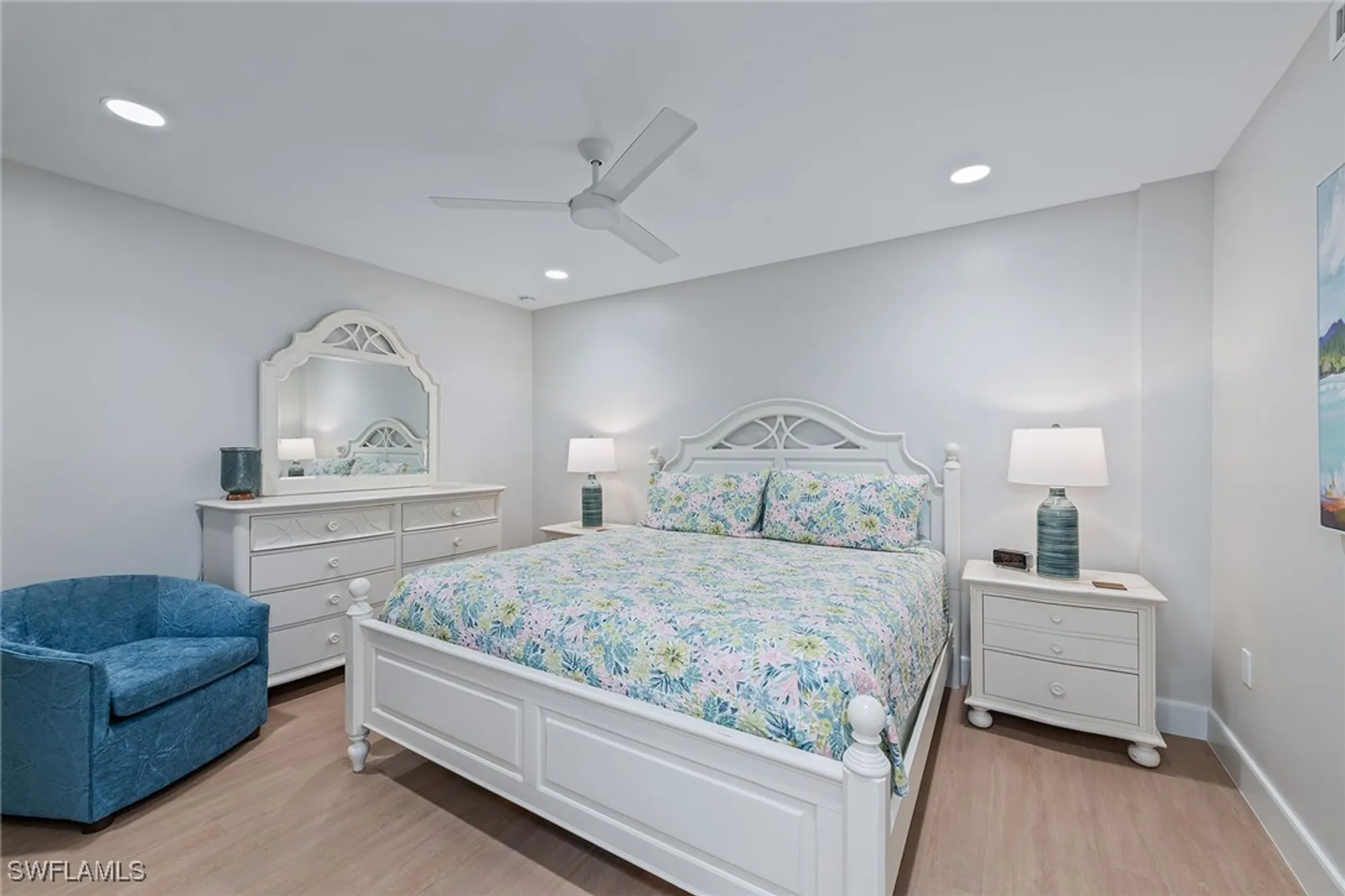 Property Slideshow image 26 of 31 | 3399 gulf shore blvd 309, Naples, FL, 34103