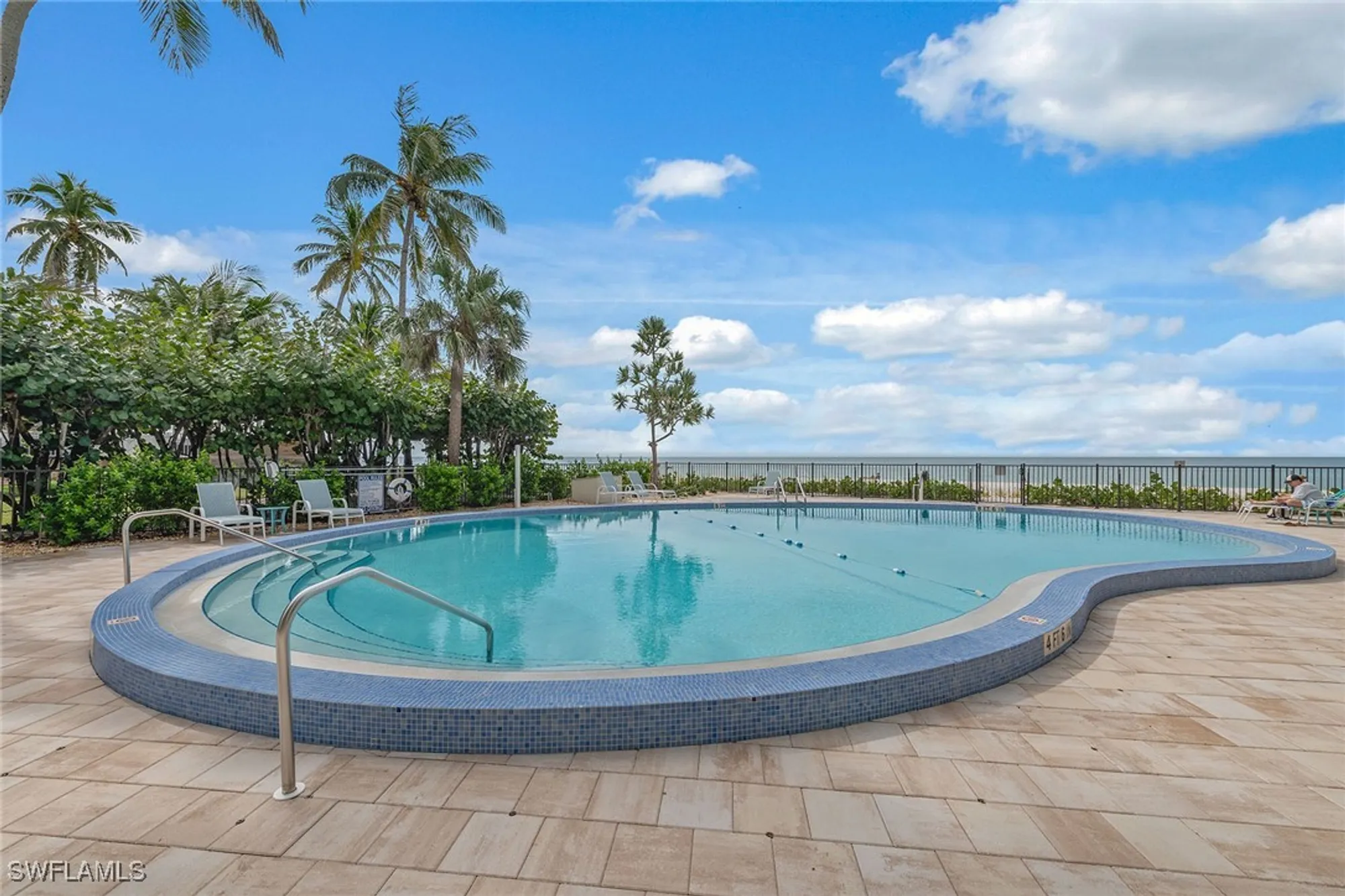 Property Slideshow image 21 of 31 | 3399 gulf shore blvd 309, Naples, FL, 34103