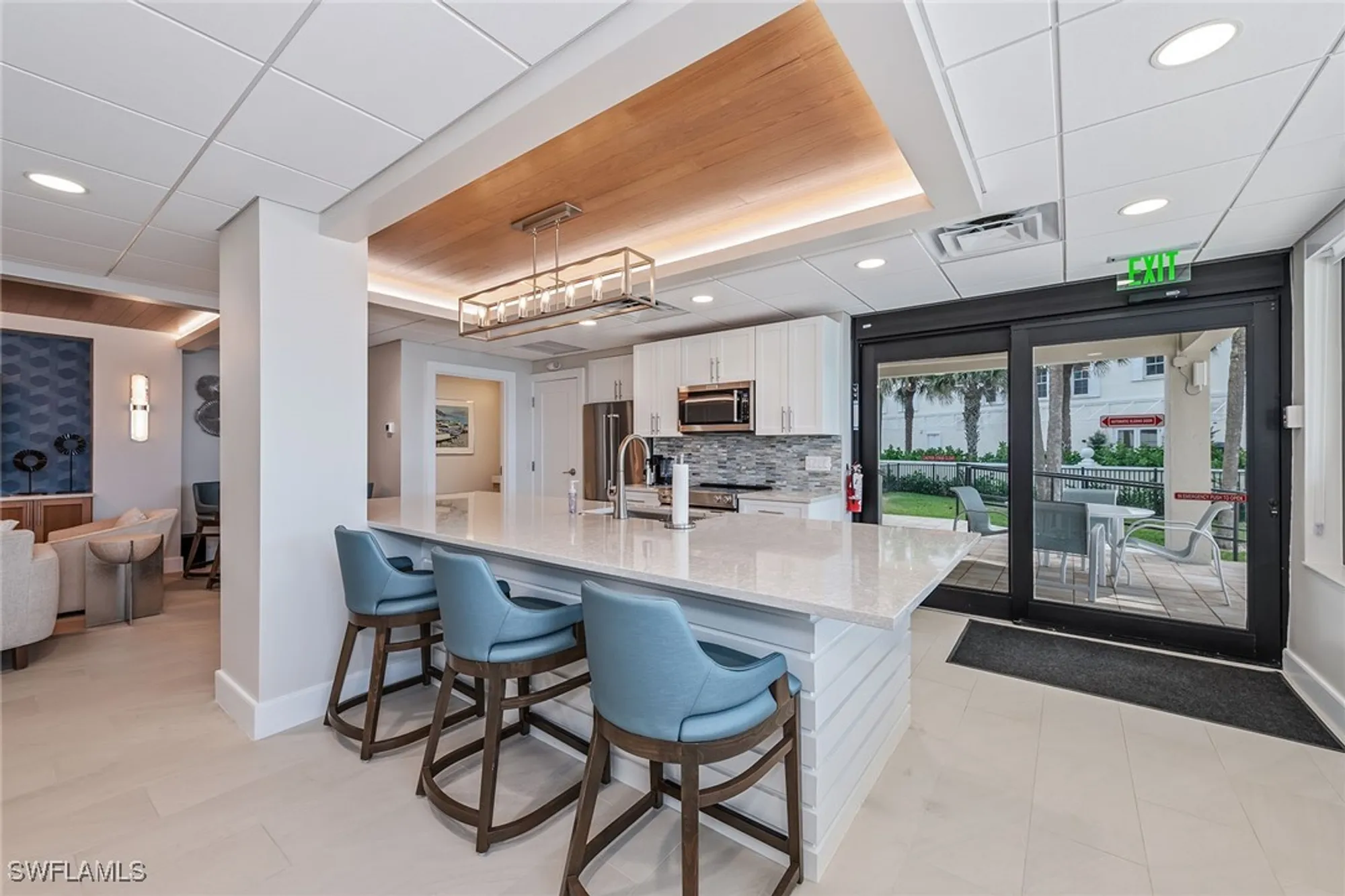 Property Slideshow image 23 of 31 | 3399 gulf shore blvd 309, Naples, FL, 34103