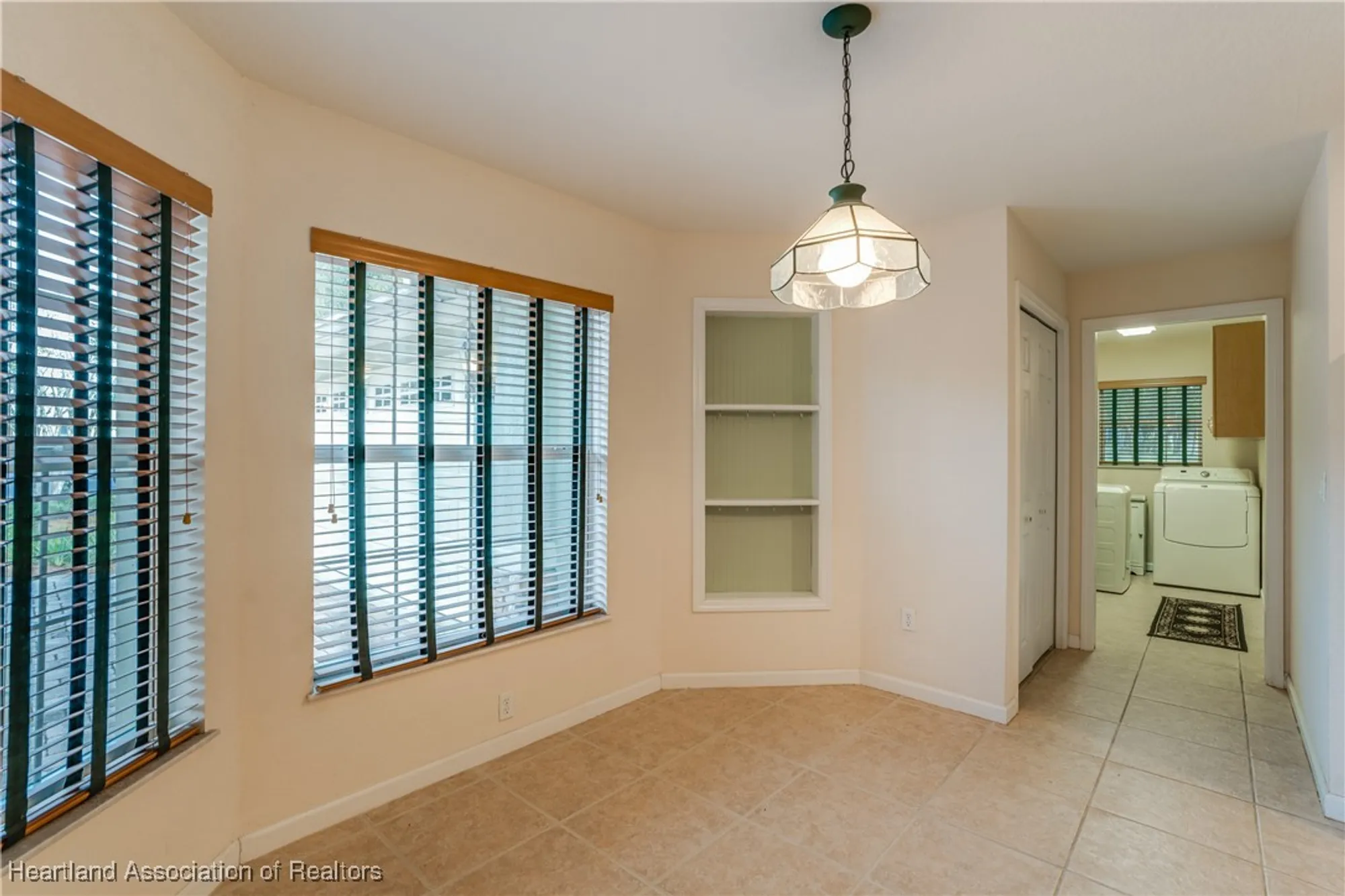 Property Slideshow image 5 of 22 | 3002 oakhill dr, Avon Park, FL, 33825