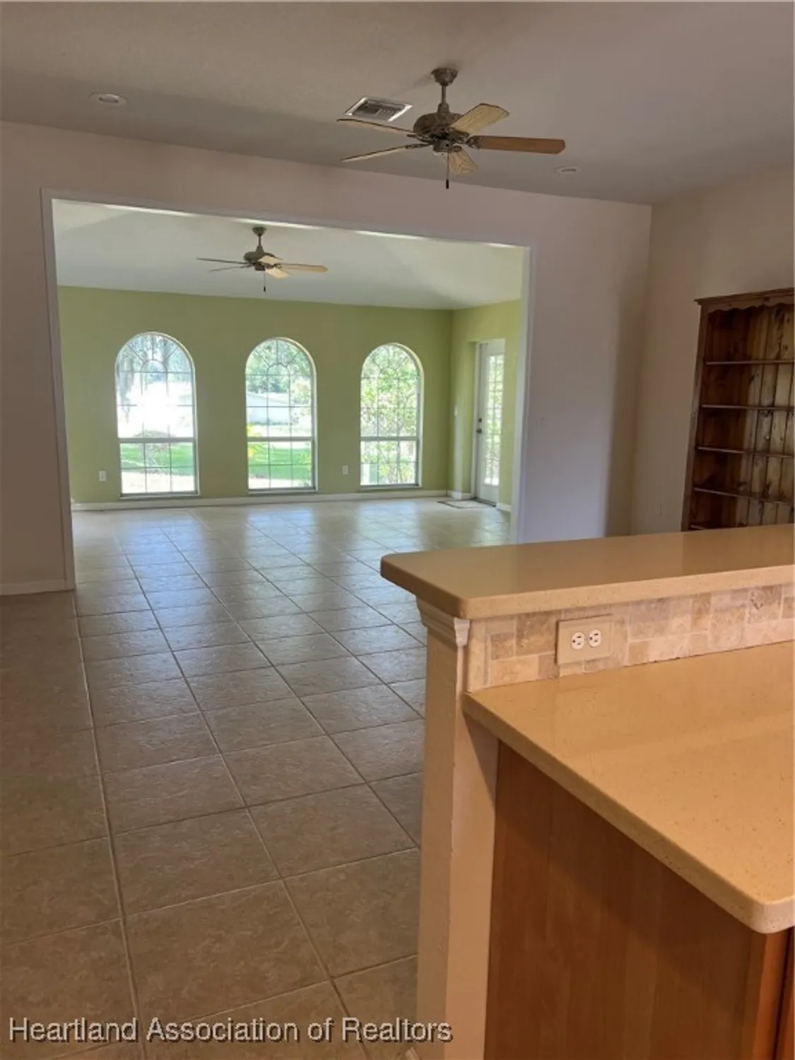 Property Slideshow image 6 of 22 | 3002 oakhill dr, Avon Park, FL, 33825