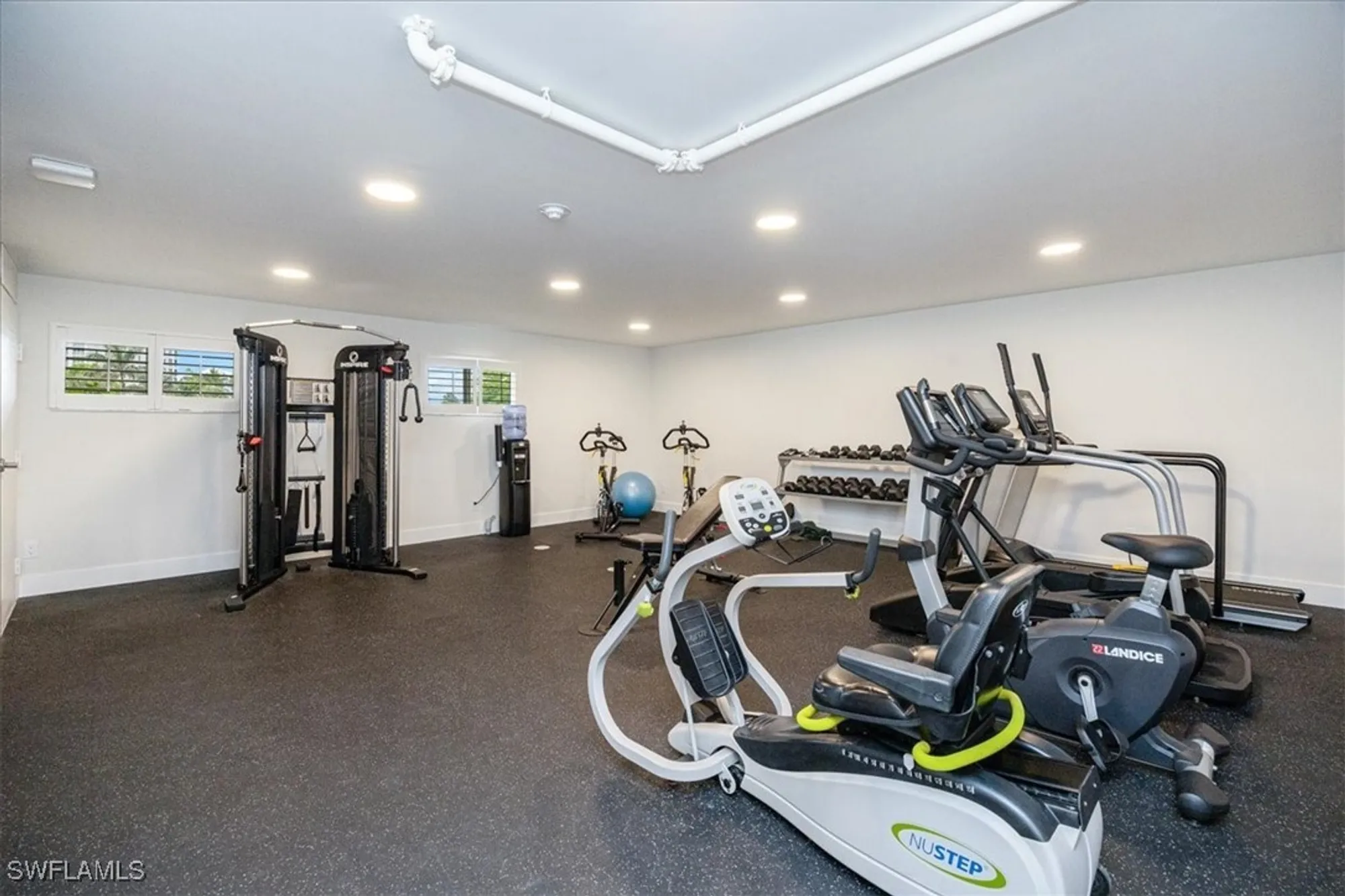 Property Slideshow image 21 of 24 | 3410 gulf shore blvd 302, Naples, FL, 34103