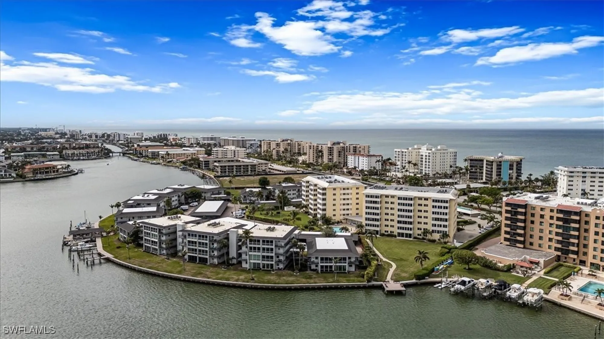 Property Slideshow image 23 of 24 | 3410 gulf shore blvd 302, Naples, FL, 34103