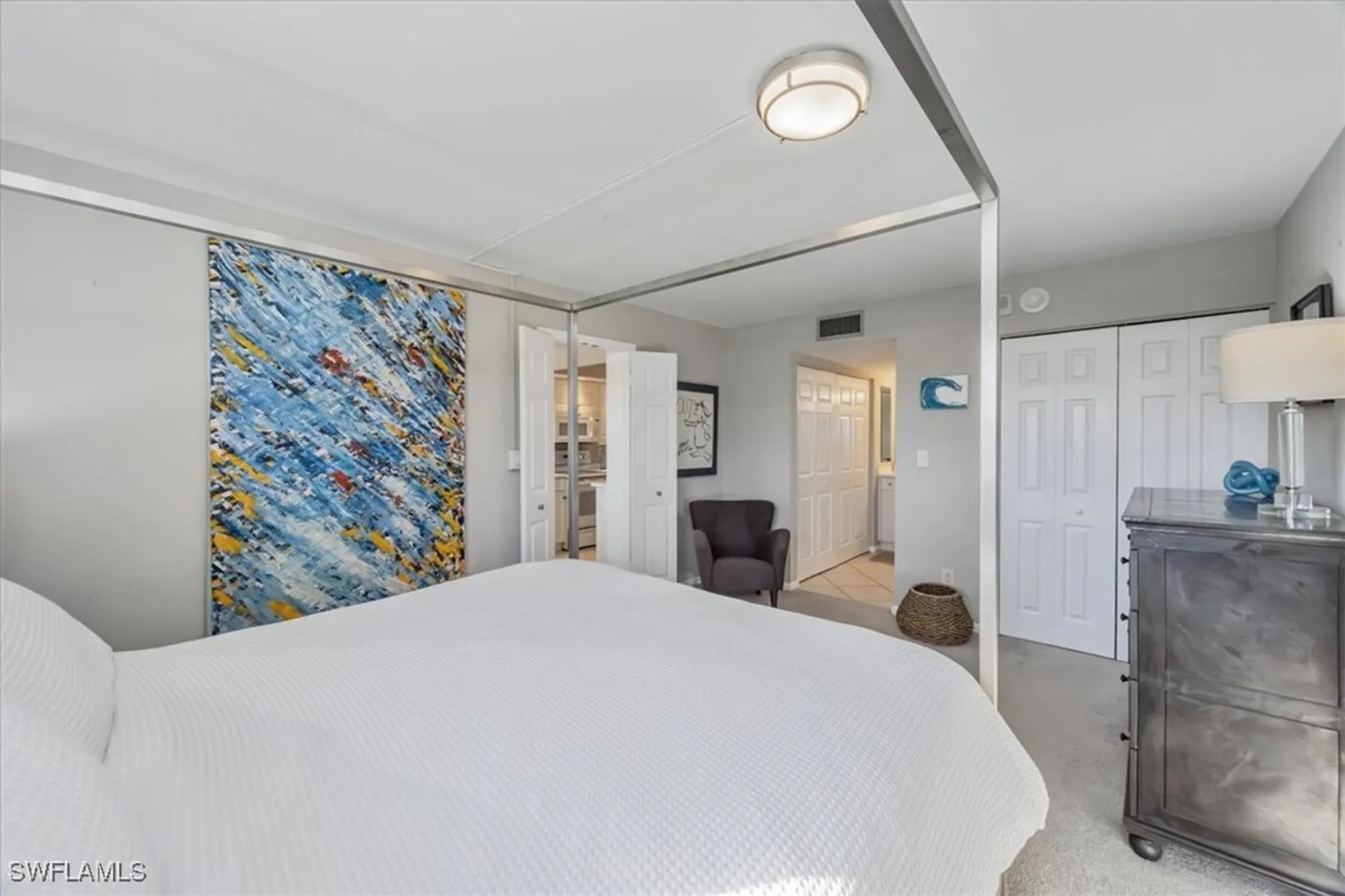 Property Slideshow image 9 of 24 | 3410 gulf shore blvd 302, Naples, FL, 34103