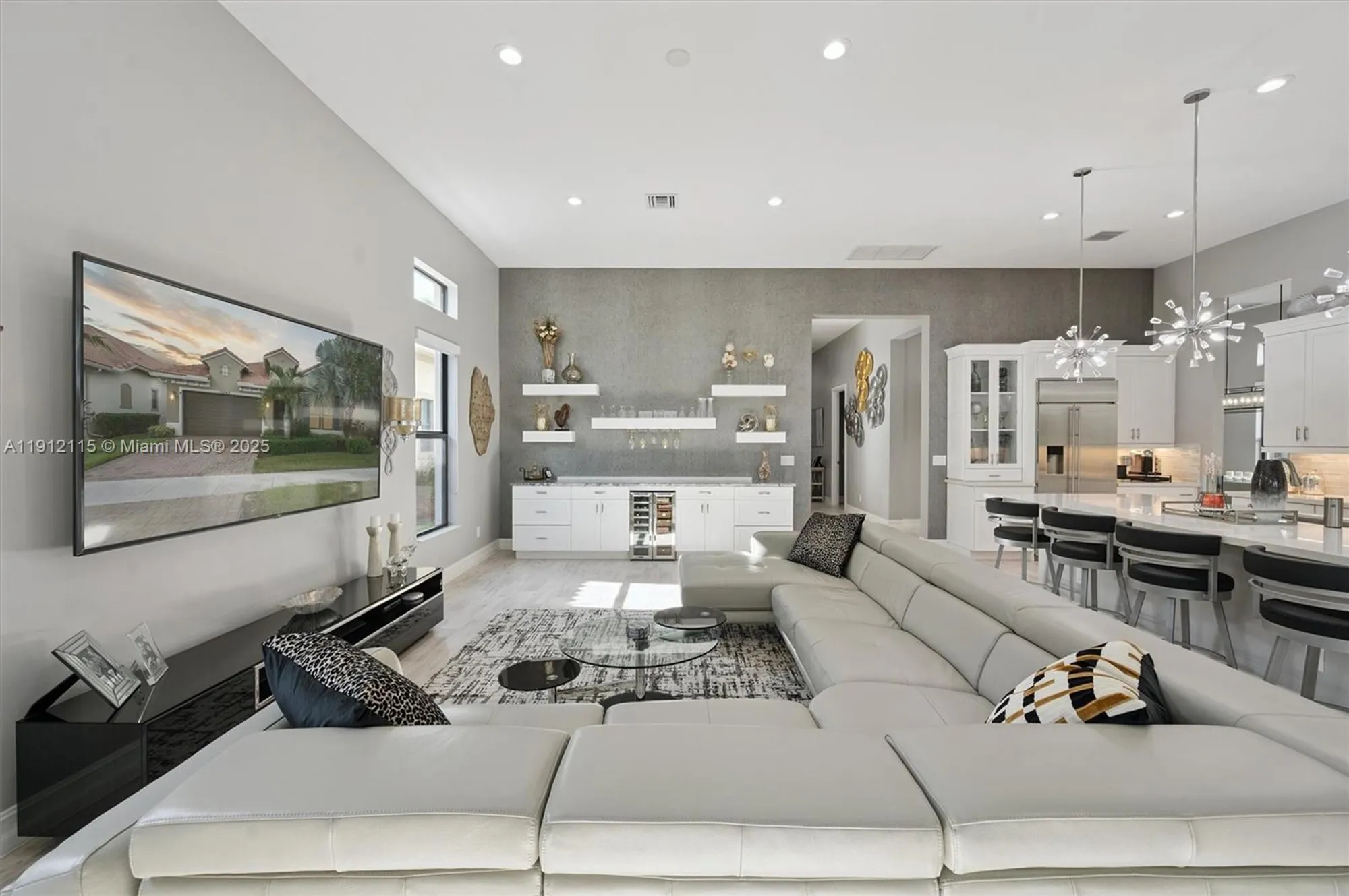 Property Slideshow image 17 of 75 | 12065 kalmar cir n, Parkland, FL, 33076