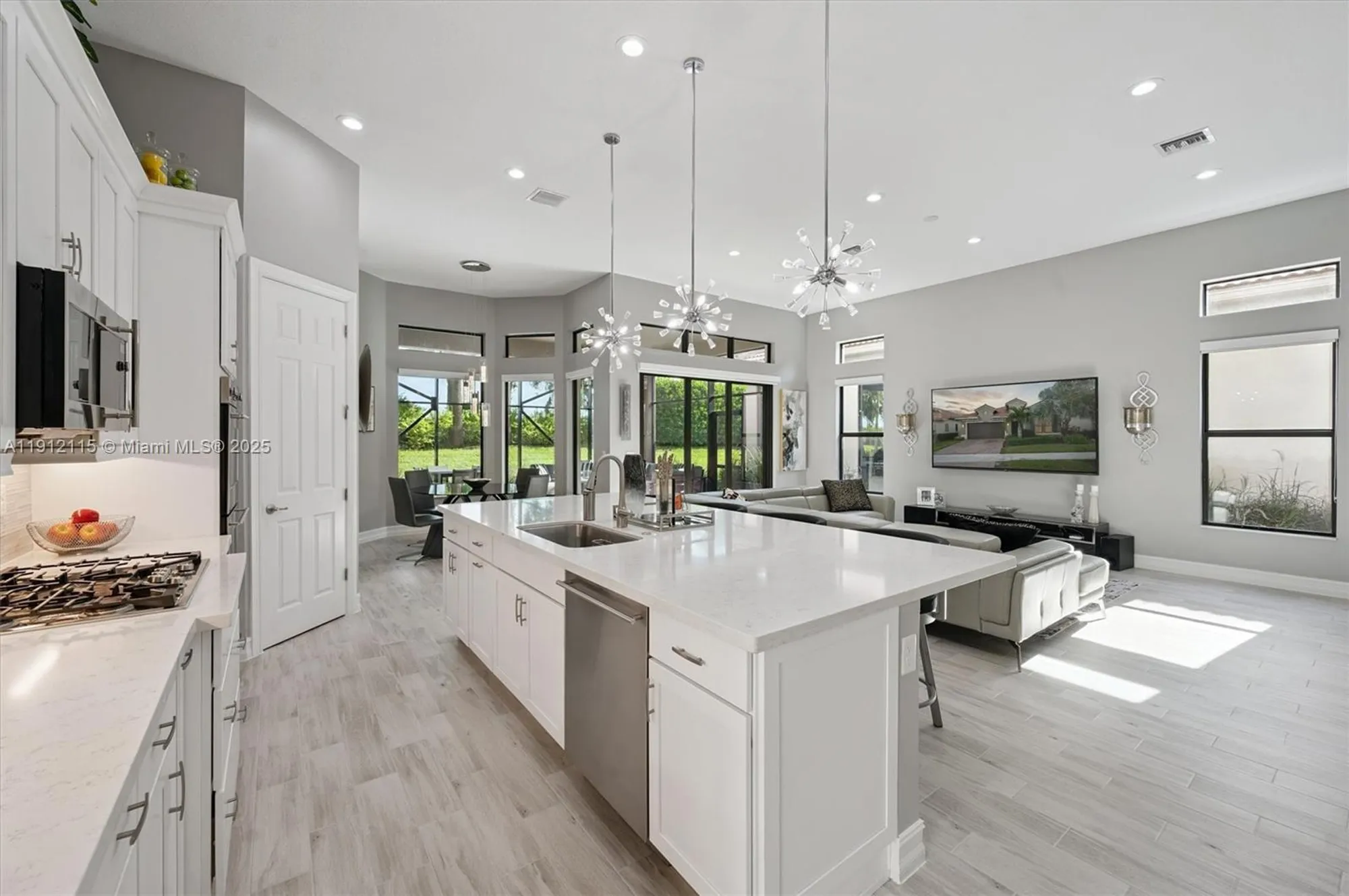 Property Slideshow image 13 of 75 | 12065 kalmar cir n, Parkland, FL, 33076