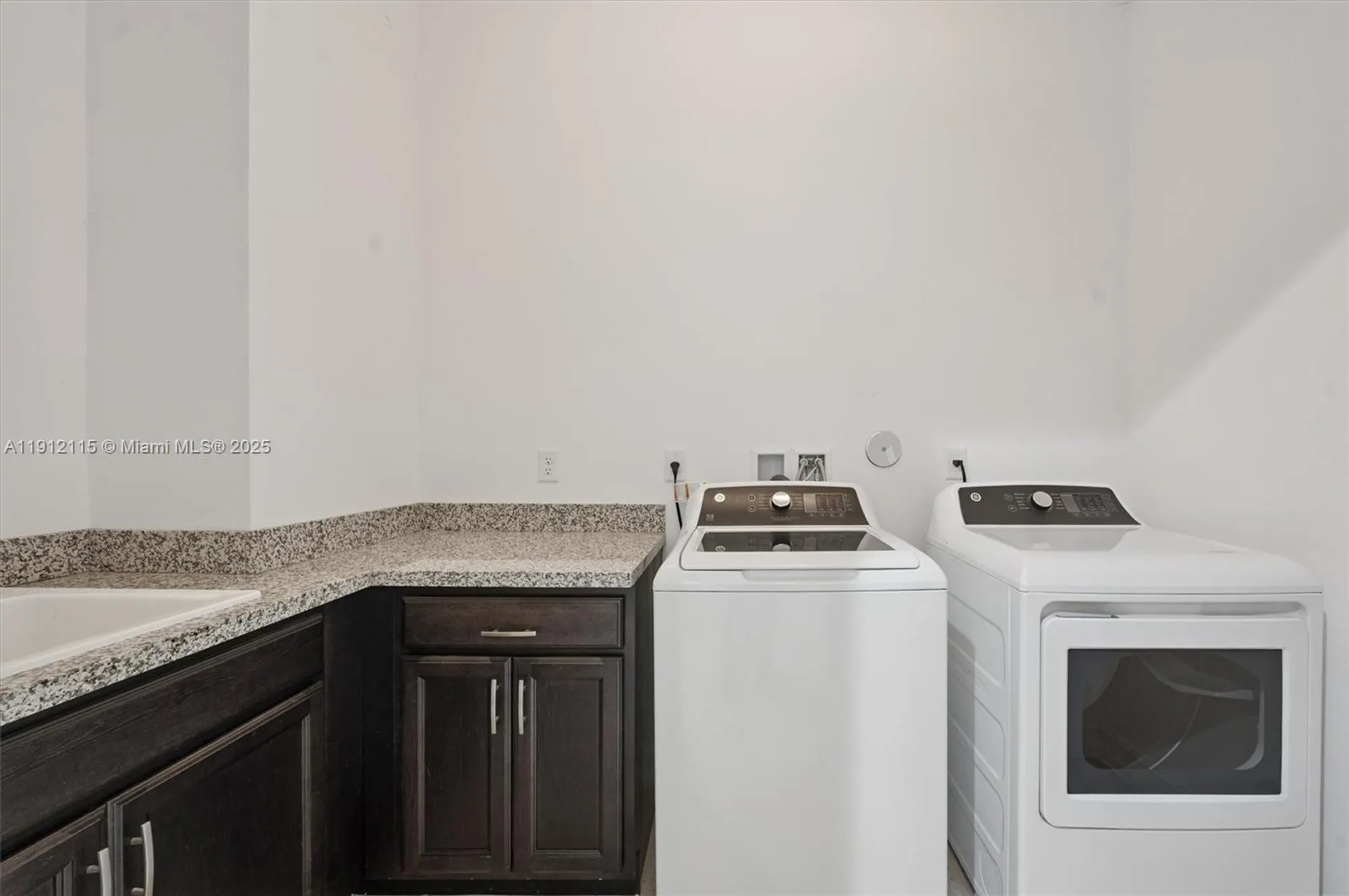 Property Slideshow image 49 of 75 | 12065 kalmar cir n, Parkland, FL, 33076