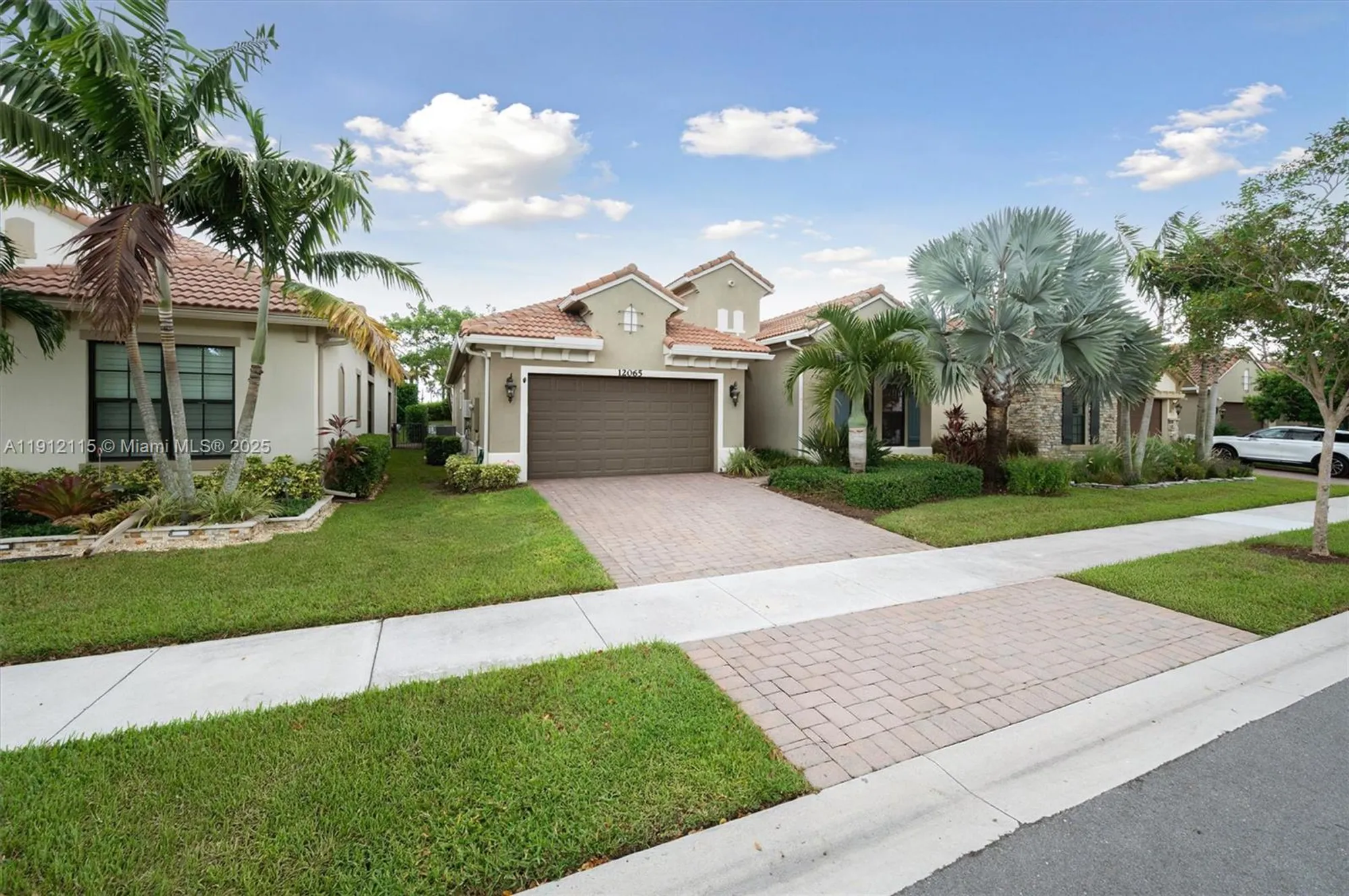 Property Slideshow image 5 of 75 | 12065 kalmar cir n, Parkland, FL, 33076