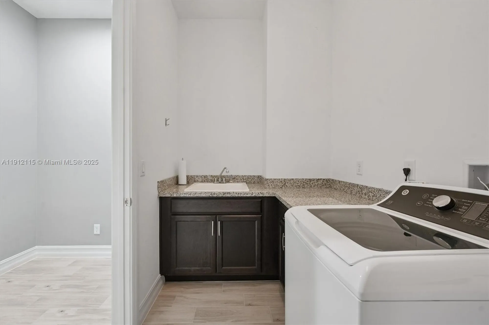 Property Slideshow image 50 of 75 | 12065 kalmar cir n, Parkland, FL, 33076