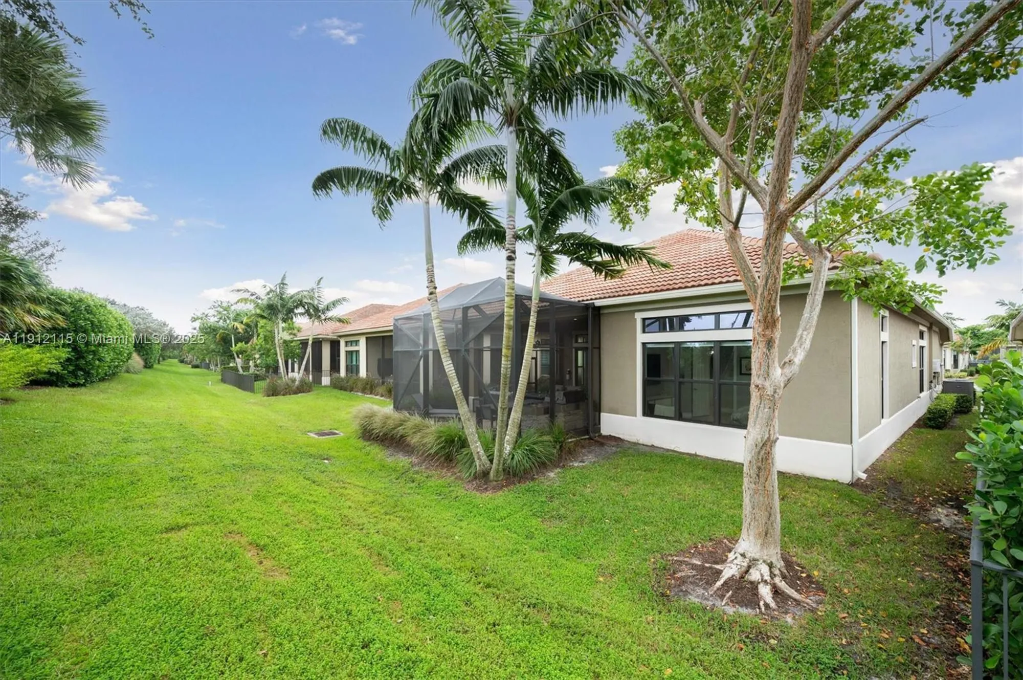 Property Slideshow image 52 of 75 | 12065 kalmar cir n, Parkland, FL, 33076