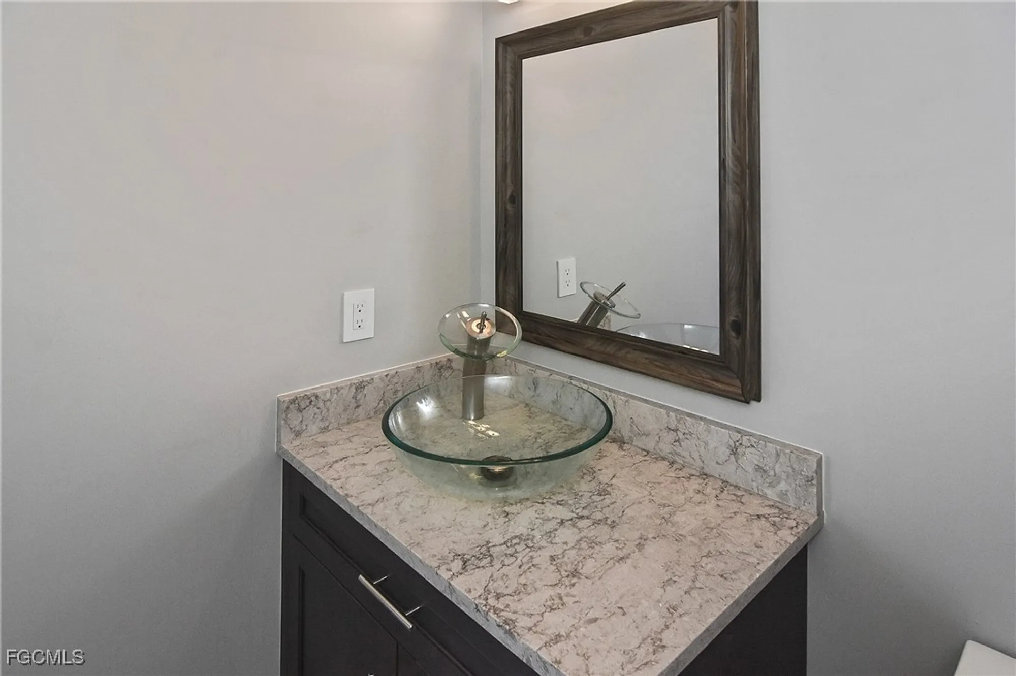 Property Slideshow image 20 of 47 | 11066 seminole palm way, Fort Myers, FL, 33966