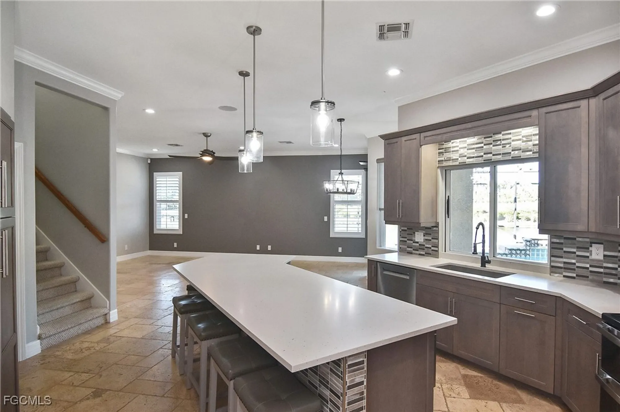 Property Slideshow image 7 of 47 | 11066 seminole palm way, Fort Myers, FL, 33966