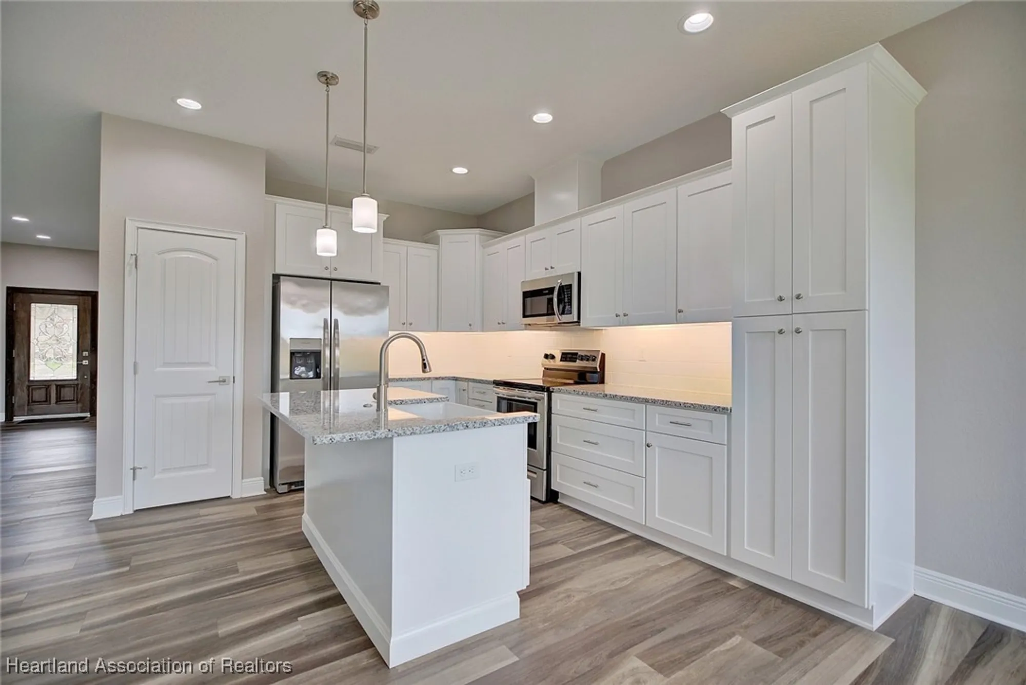 Property Slideshow image 11 of 40 | 5116 birkdale dr, Avon Park, FL, 33825