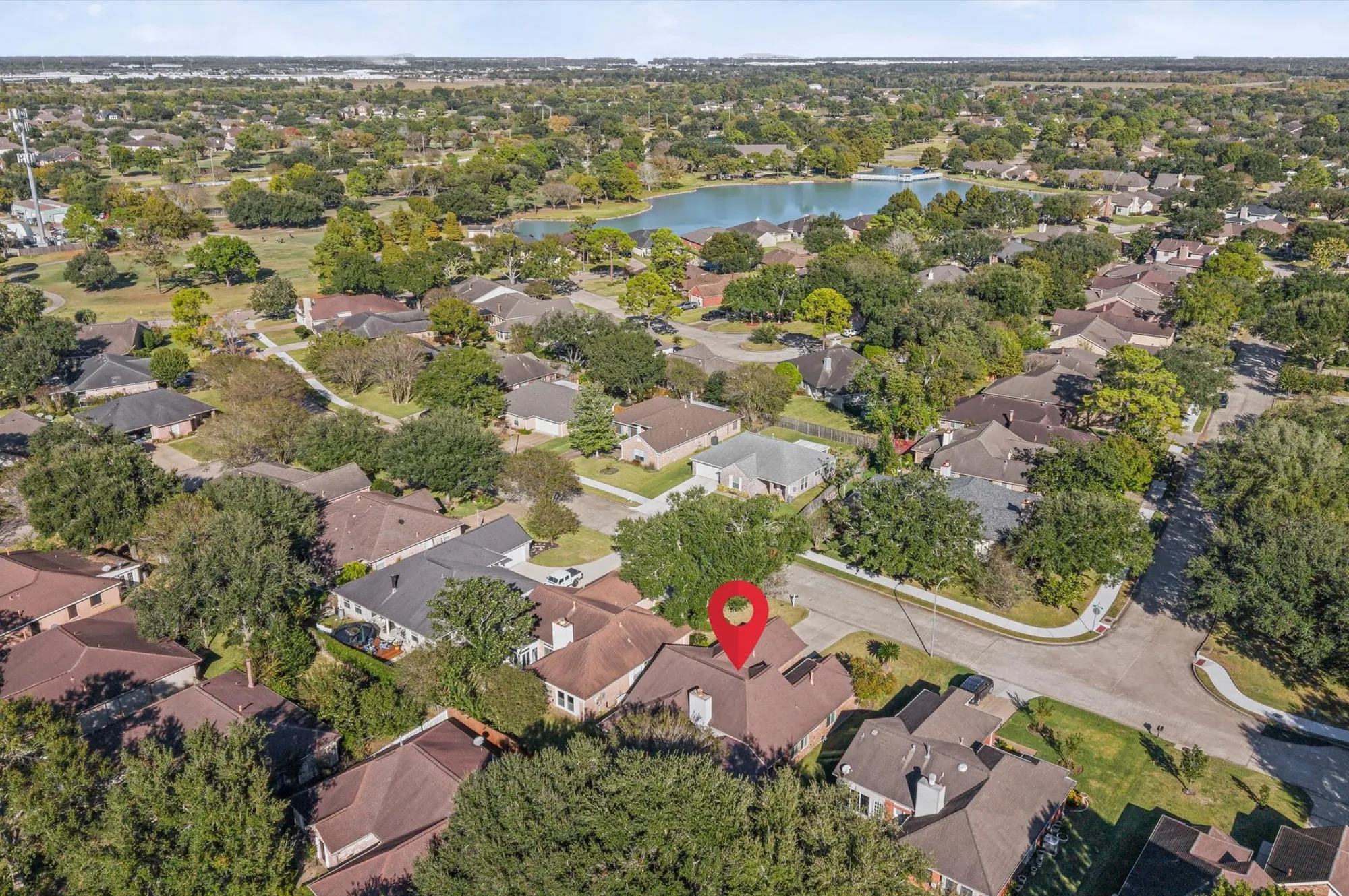 Property Slideshow image 32 of 33 | 818 maple branch ln, Pearland, TX, 77584