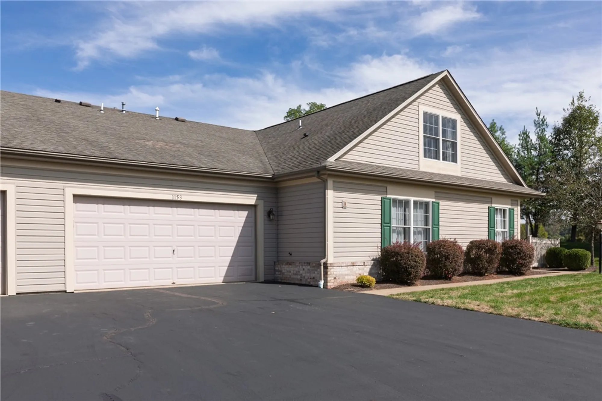 Property Slideshow image 20 of 29 | 1153 cobblestone ln, Valencia, PA, 16059