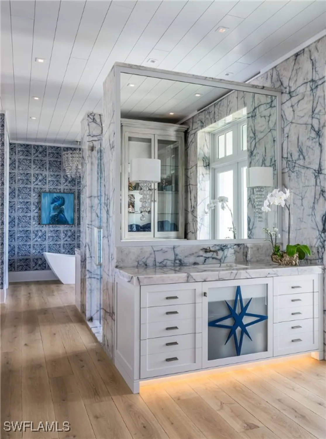 Property Slideshow image 18 of 21 | 7409 bay colony dr, Naples, FL, 34108